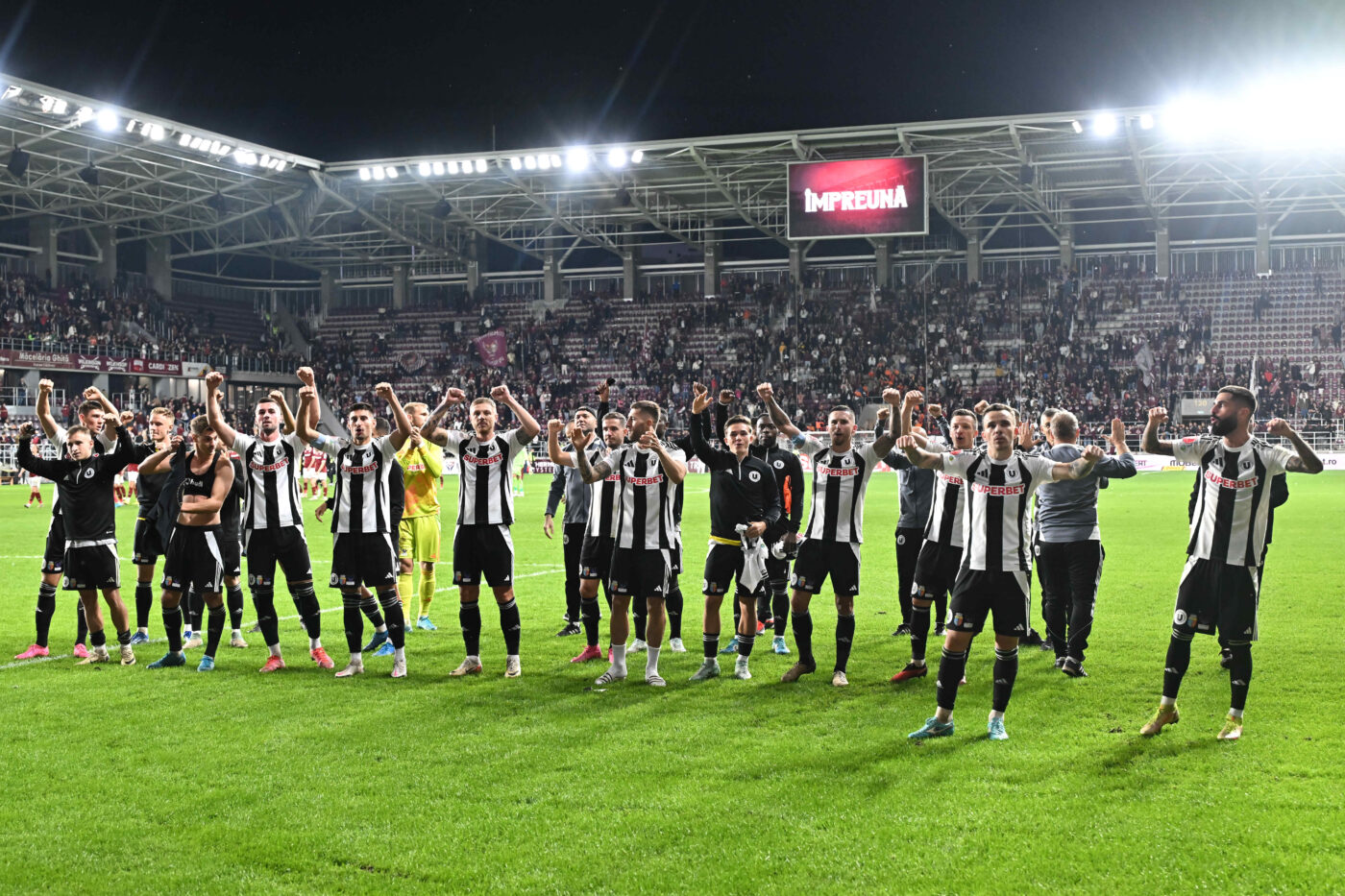 Liderul din Superliga, lovit crunt de o decizie a Guvernului! Ce se întâmplă cu banii de la stat