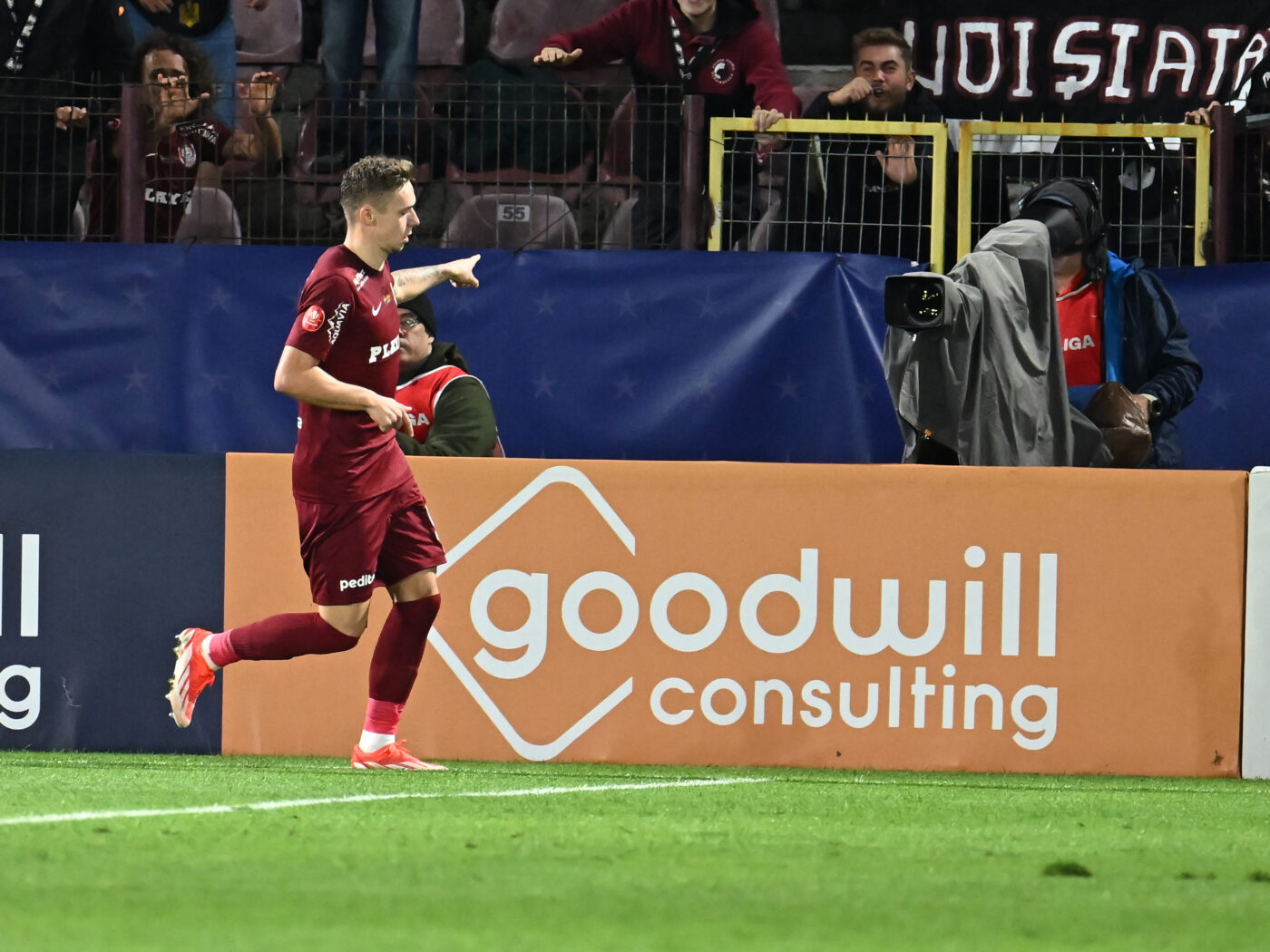 Louis Munteanu, gest controversat, care ar putea fi un mesaj pentru Gigi Becali, după ce a marcat în CFR Cluj – FCSB! Ce a făcut atacantul lui Petrescu