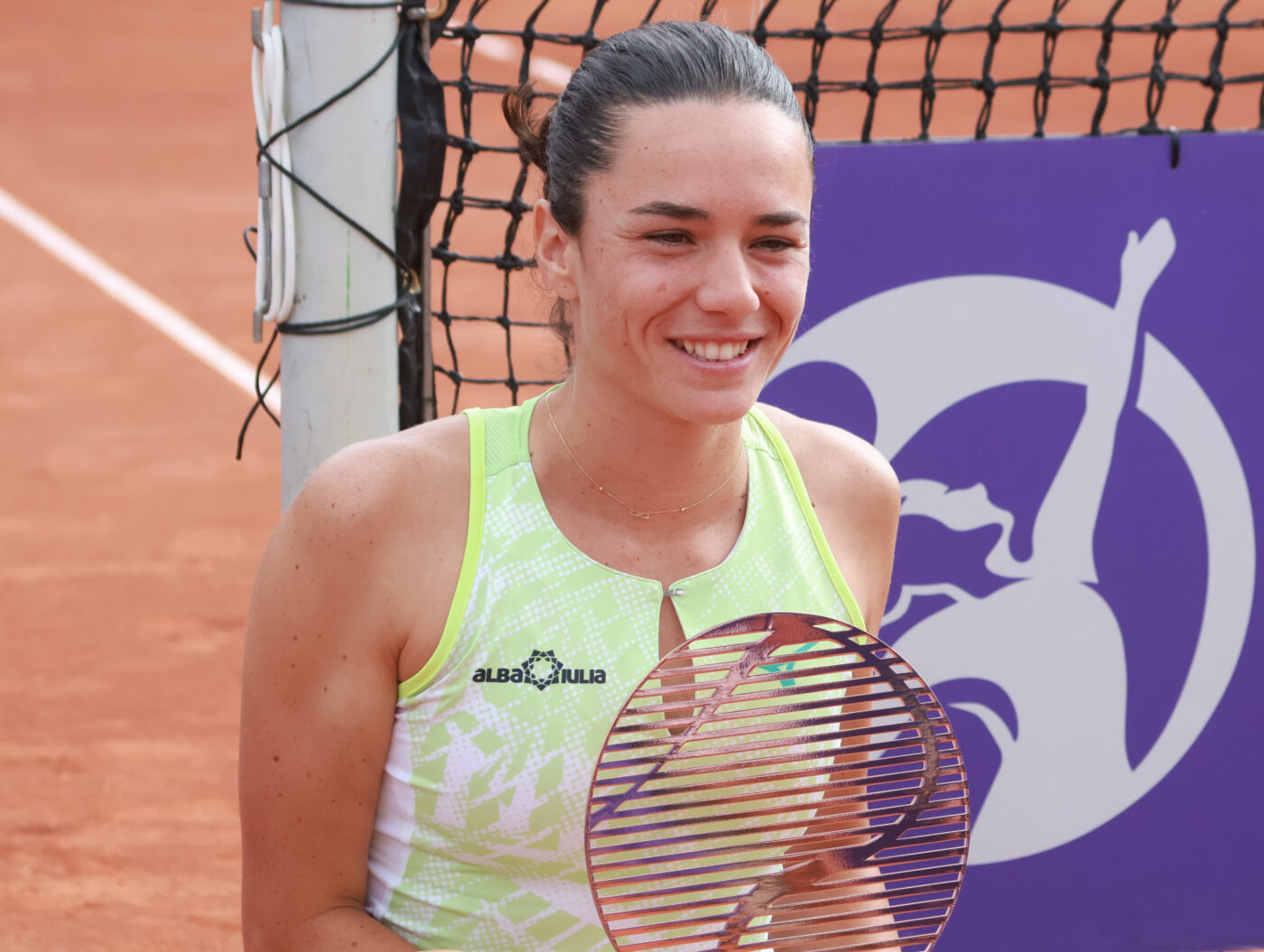Milionarul român de 38 de ani a făcut un gest fabulos pentru noua Simona Halep! Afaceristul care „îl bate și pe Gigi Becali” i-a donat o sumă importantă tinerei care a cucerit recent și premiul pus la bătaie de Ion Țiriac