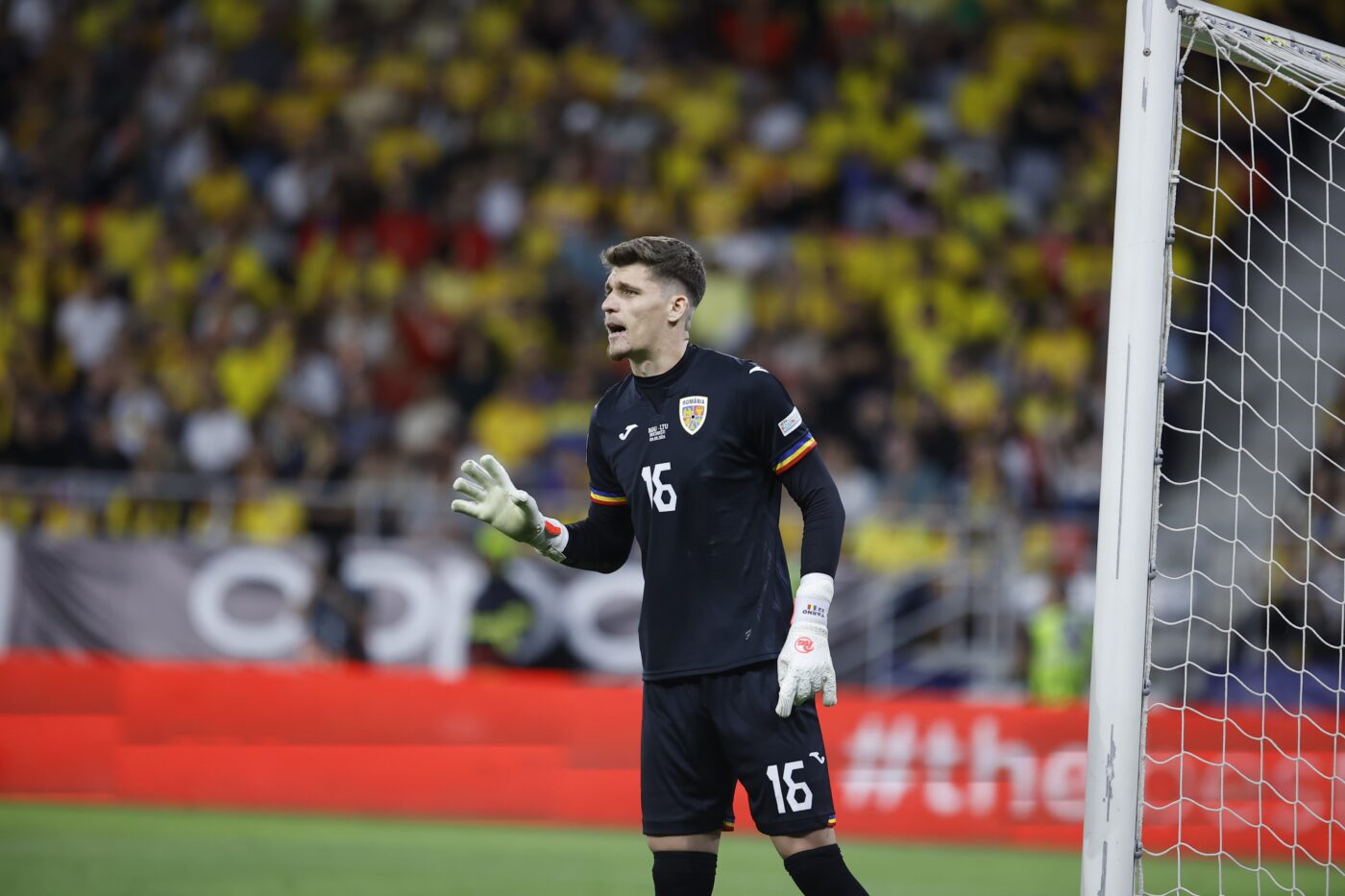 Mircea Lucescu, salvat de VAR: arbitrul a dictat fault la Târnovanu și a anulat golul de 2-1 al Lituaniei în meciul cu România