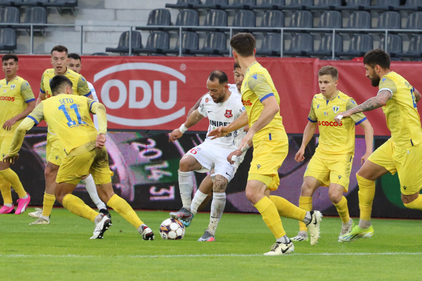 Petrolul Ploiești – Hermannstadt 4-1 Live Video Online, în a 11-a etapă din Superliga. „Găzarii” obțin victoria și urcă pe locul 2 în clasament