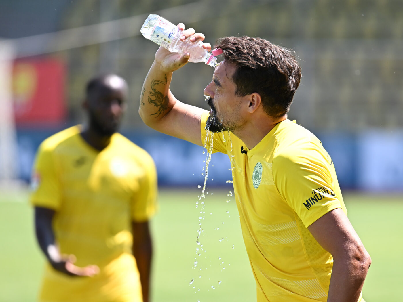 Presa din Danemarca a dat verdictul după ce a văzut că Adrian Petre vrea să se retragă definitiv din fotbal la doar 26 de ani
