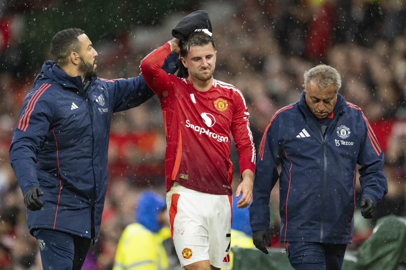 Radu Drăgușin a comis-o iar! A intrat cu Manchester United și la 20 de secunde distanță a fost protagonistul unei faze despre care s-a vorbit din nou mult