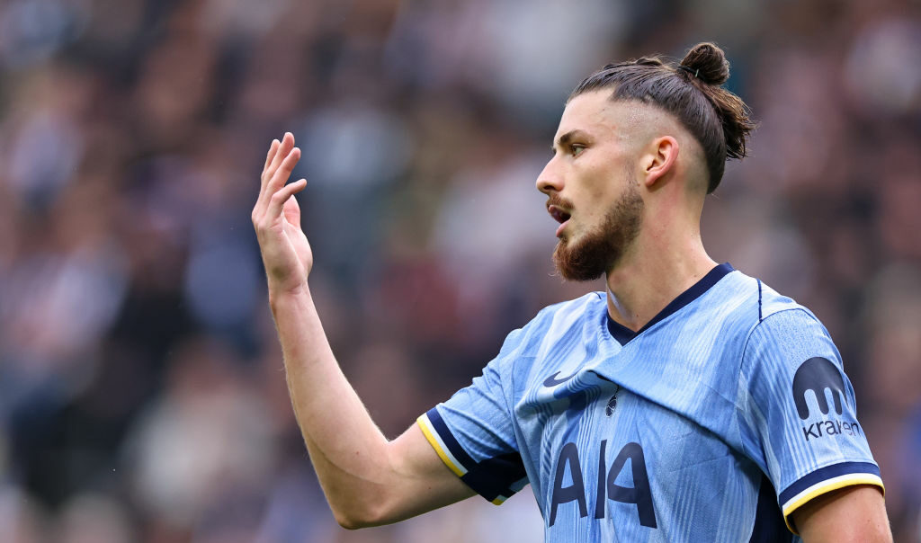 Radu Drăgușin, aproape să intre în grevă în Premier League. Anunțul a fost făcut: „Avem nevoie de odihnă”