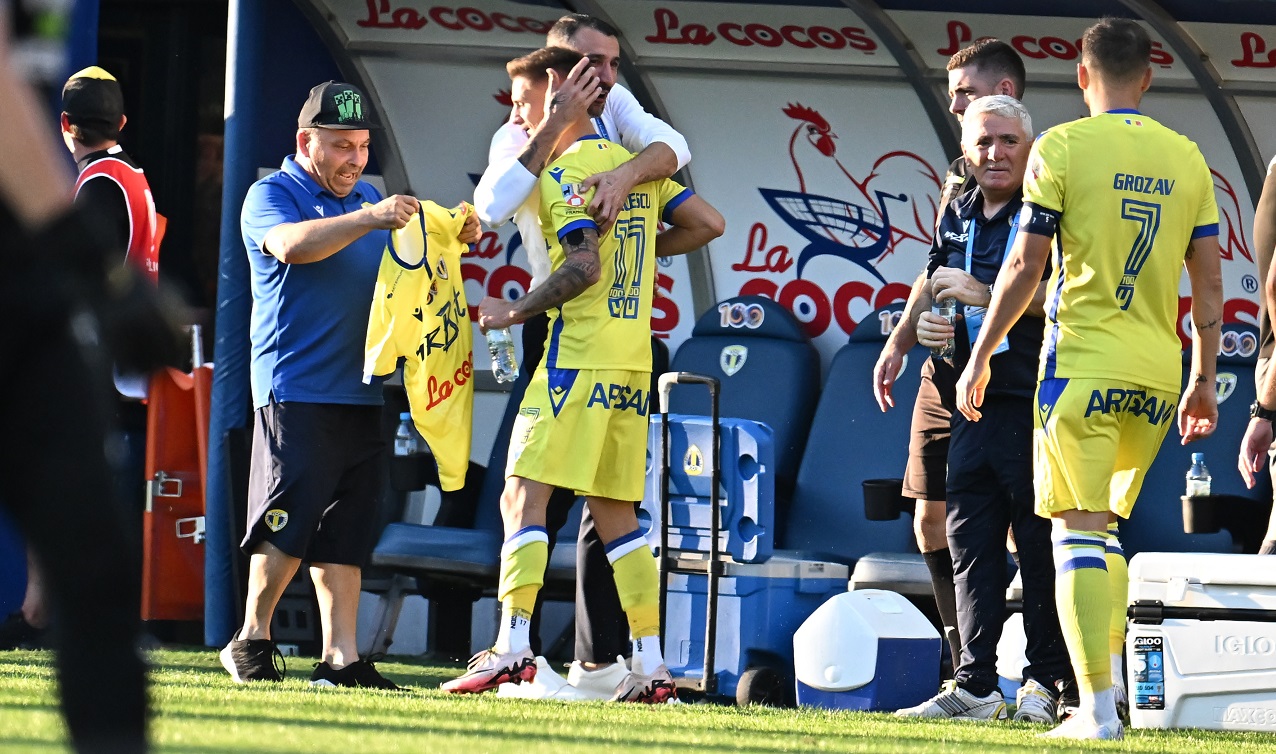 S-a aflat cine e confidentul de lux al antrenorului revelație din Superliga