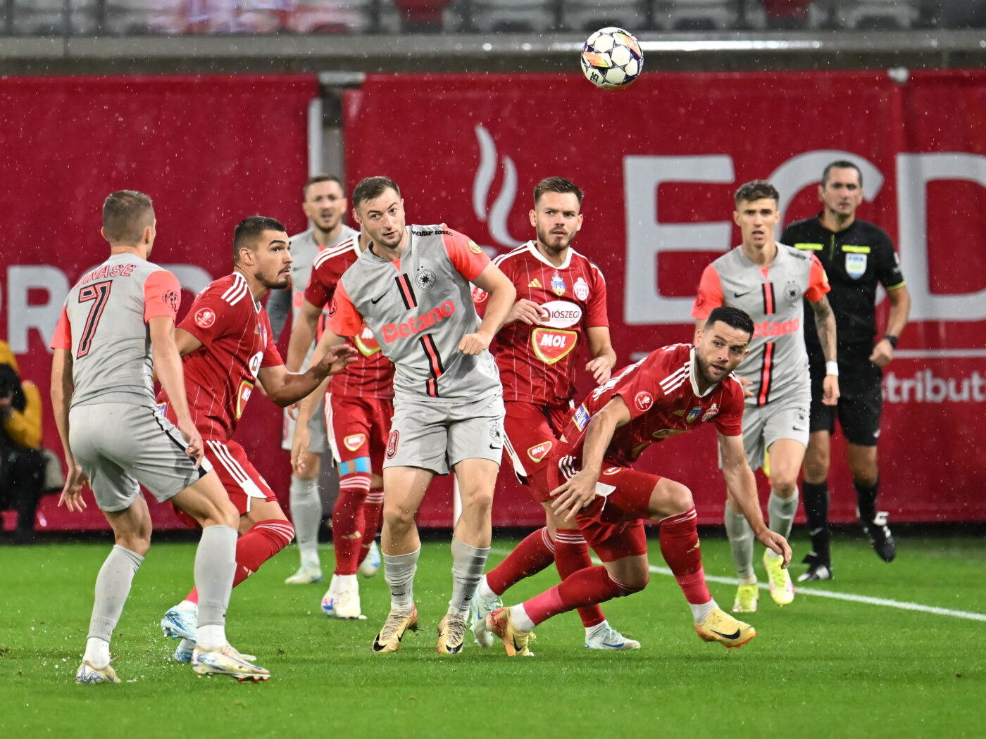 Sepsi OSK – FCSB 0-1, în a 11-a etapă din Superliga. Campioana României se impune cu greu la Sfântu Gheorghe după ce VAR-ul a anulat golul lui Daniel Bîrligea