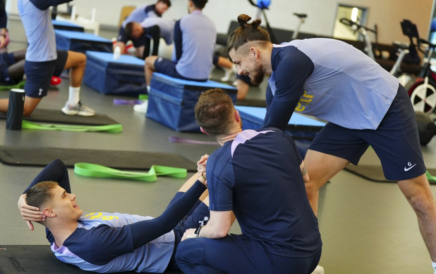 Veste proastă pentru Radu Drăguşin. Ce au scris englezii despre revenirea lui Micky van de Ven cu Arsenal Londra