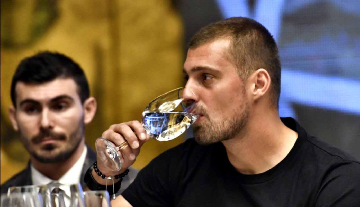 „Depinde dacă sunt reci berile!”. Gabi Tamaș, răspuns fabulos când a fost pus să aleagă un meci din Champions League. EXCLUSIV