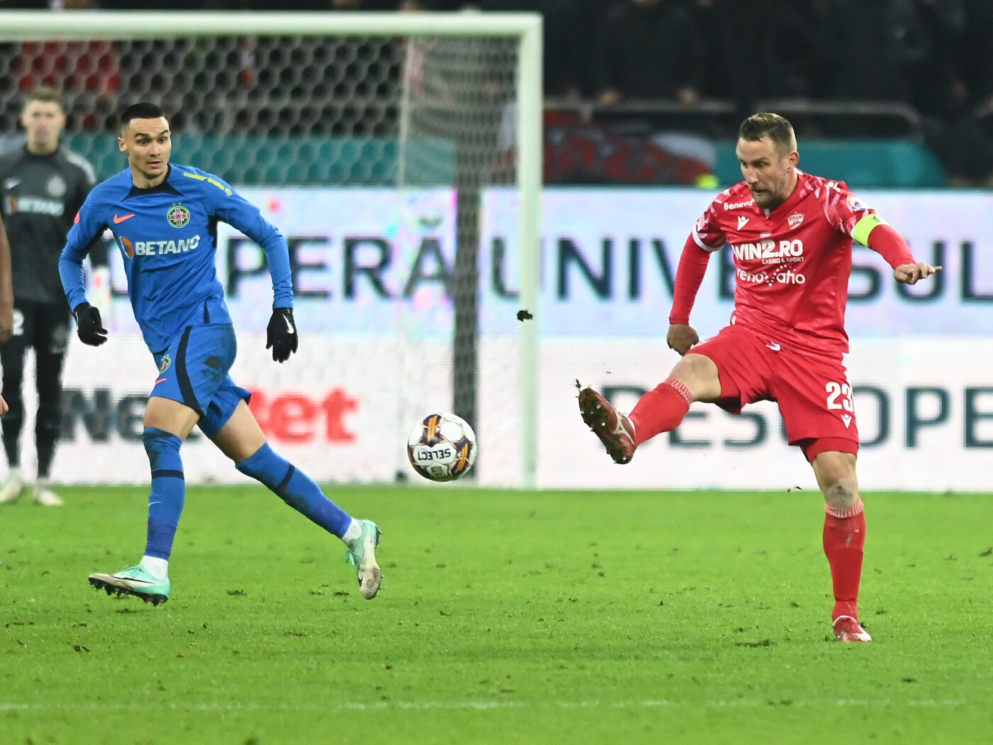 Absență notabilă la derby-ul dintre Dinamo și FCSB: „Nu acesta este motivul!”. Mesaj pentru Gigi Becali înaintea marelui meci de pe Arena Națională: „Nu are de ce să se supere!”. VIDEO EXCLUSIV