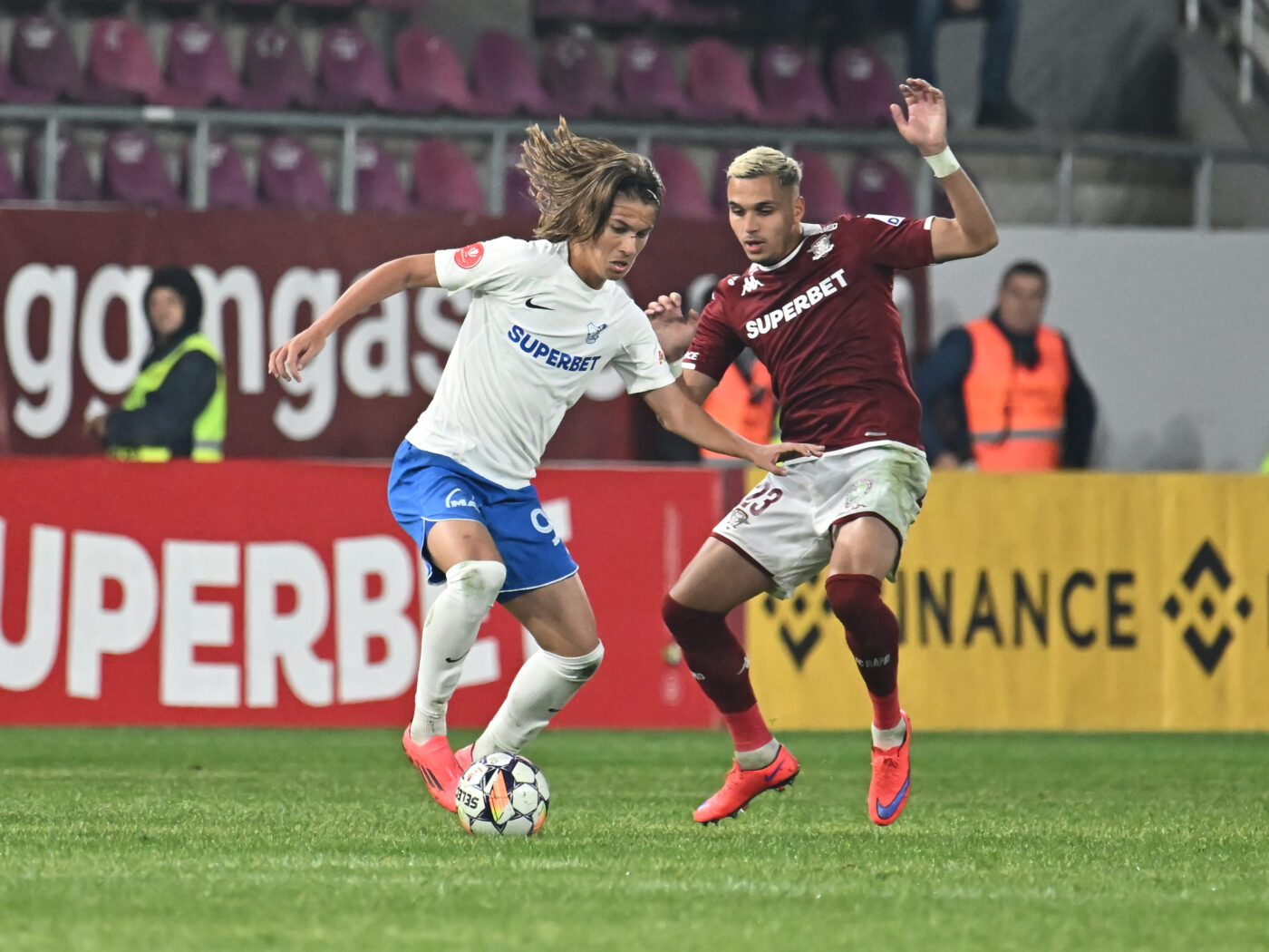Acționarul din Superliga nu a mai rezistat și a luat foc, în direct: „Vorbim despre bani publici, asta e concurență neloială!”. EXCLUSIV