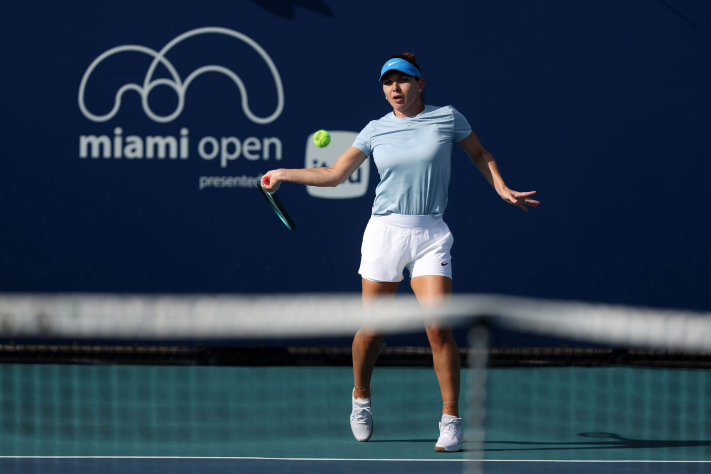 Armata Simonei Halep. În timp ce avocatul firmei producătoare a suplimentului contaminat s-a „evaporat”, românca e apărată de o echipă juridică de top