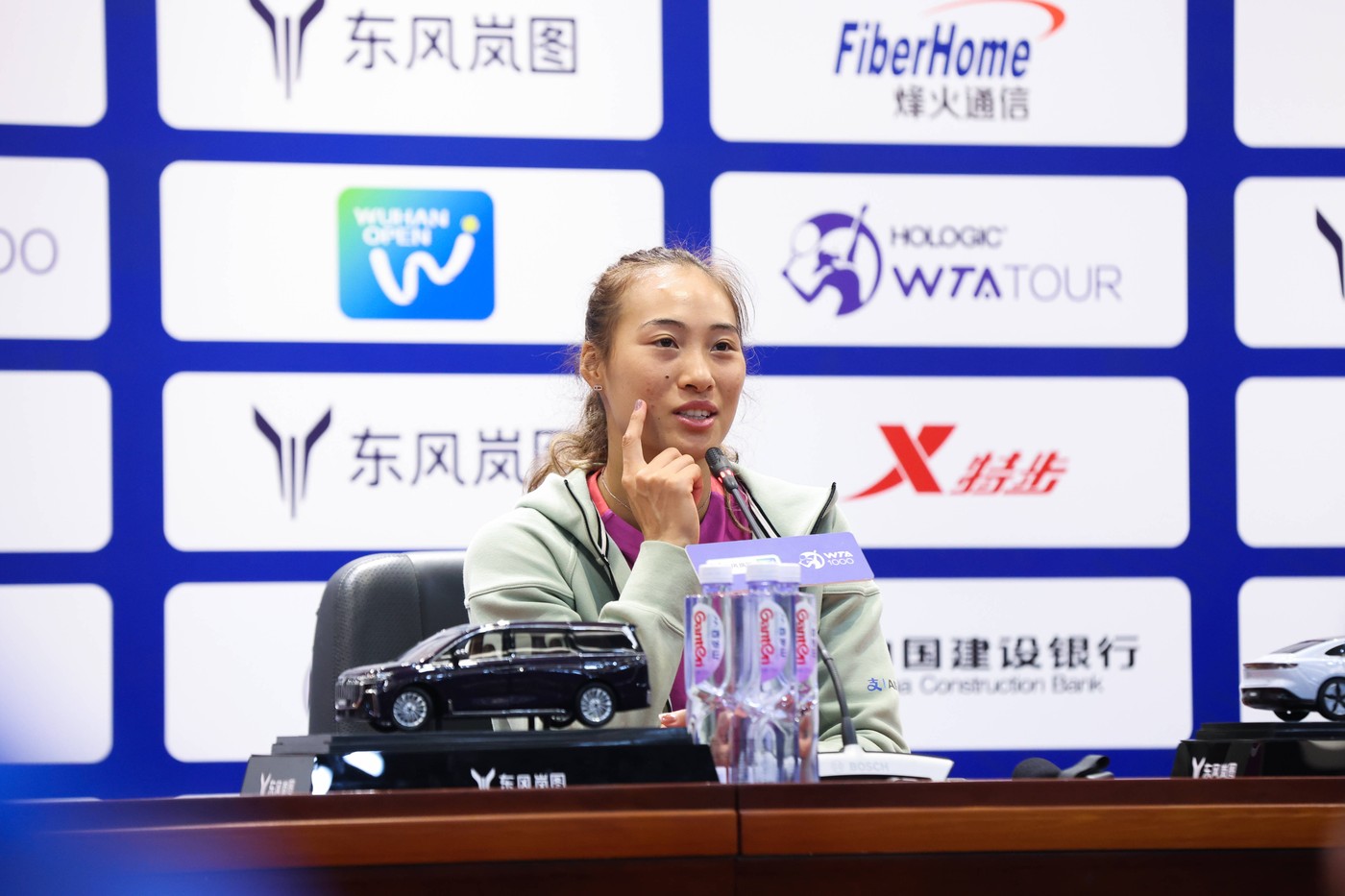 Așa a devenit campioana olimpică Zheng Qinwen cea mai antipatică jucătoare din WTA. Adversara lui Jaqueline Cristian și-a atras numeroși detractori