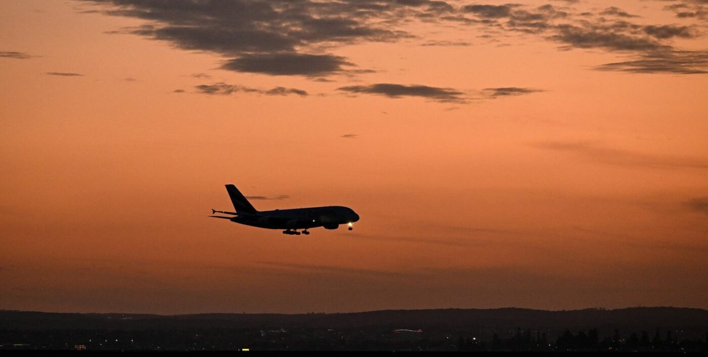 Aterizare cu emoții pentru fanii români care și-au prelungit sejurul în Cipru, după meciul României de la Larnaca. Cine era la bordul aeronavei: „Am tras o sperietură zdravănă”