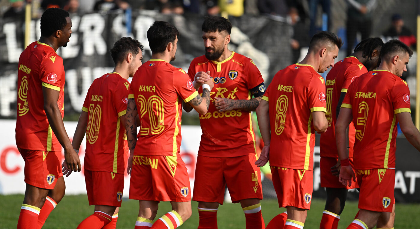 Au venit banii la Petrolul! Cât au încasat fotbaliștii lui Mehmet Topal în ultimele două săptămâni: „Au avut și primă specială!”. EXCLUSIV