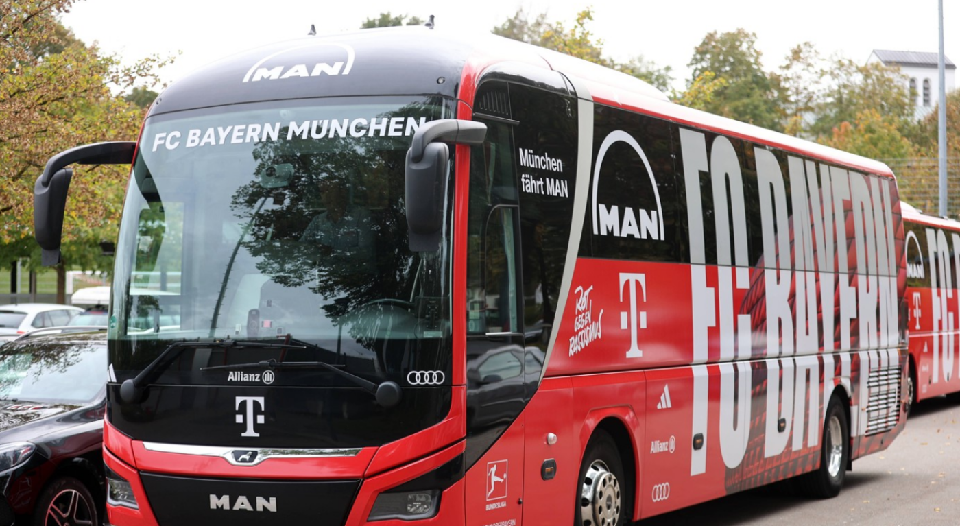 Autocarul lui Bayern Munchen, vandalizat cu pietre în Barcelona. Nemții au depus plângere la UEFA: „Opera unor lași”