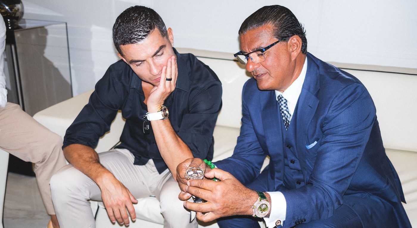 Cât costă ceasurile lui Cristiano Ronaldo: au apărut modelele „Flight of CR7” și „Heart of CR7”, pe care peste 90 la sută dintre români nu și le permit