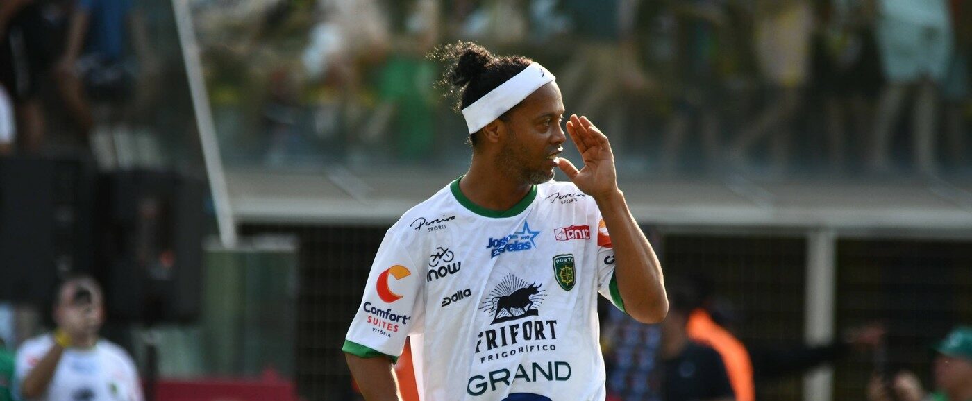 Cei trei fotbalişti despre care Ronaldinho crede că au fost mai buni decât Leo Messi