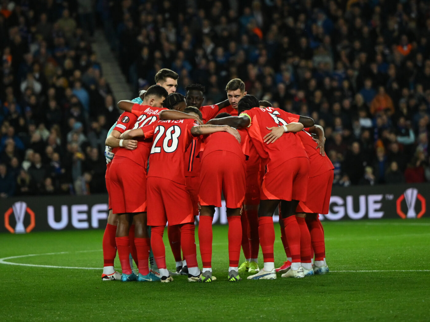 Cluburile din Premier League au venit să-l vadă, iar FCSB a luat decizia, în premieră, la meciul cu Rangers