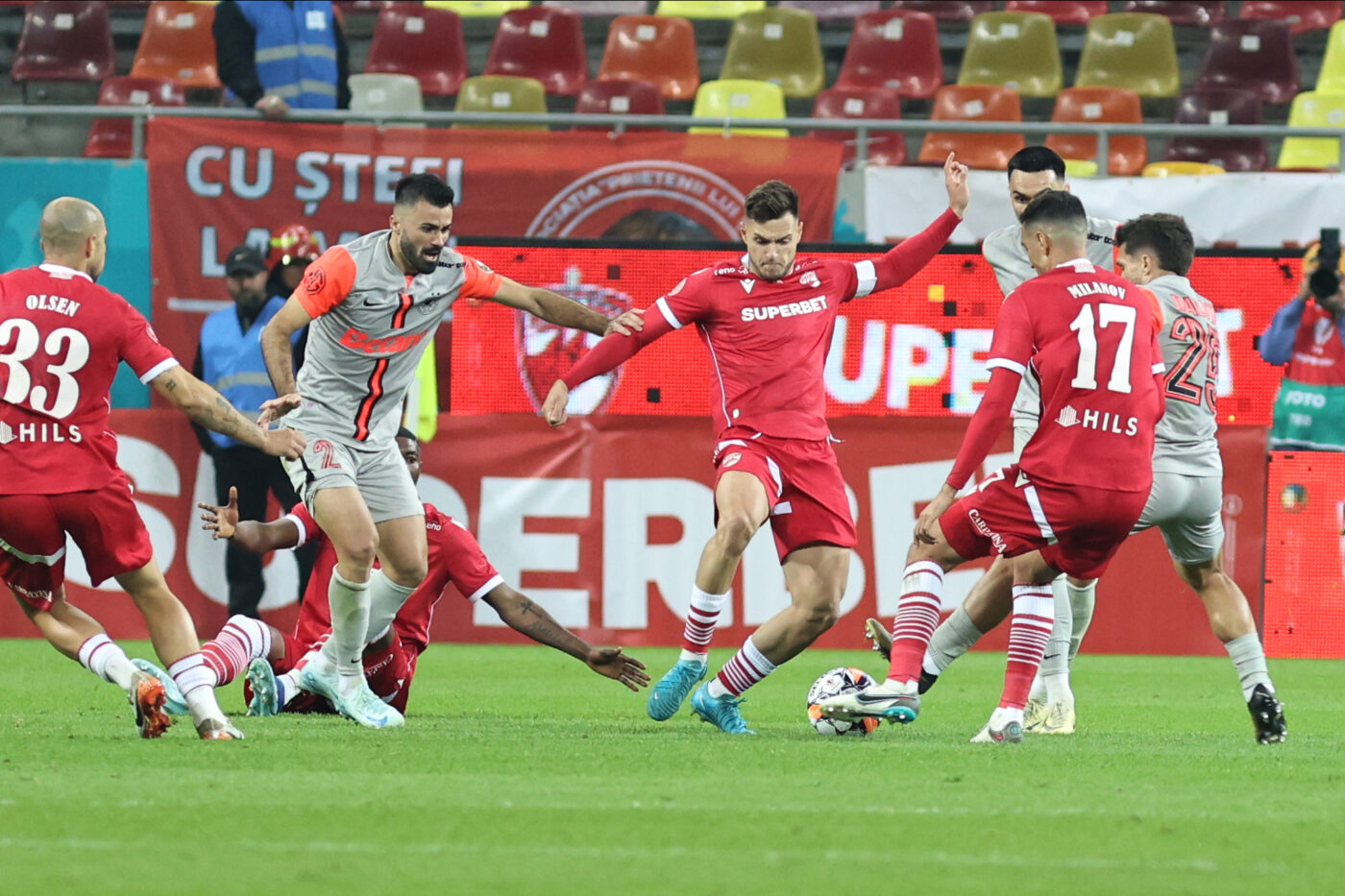 Dinamo Bucureşti, out din play-off, după eşecul cu FCSB! Aşa arată clasamentul Superligii