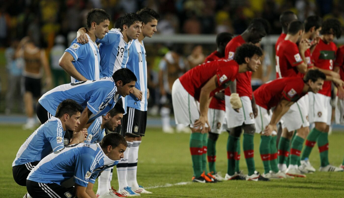 Echipa din Superliga l-a prezentat pe atacantul argentinian care a împărțit vestiarul cu trei campioni mondiali en-titre!