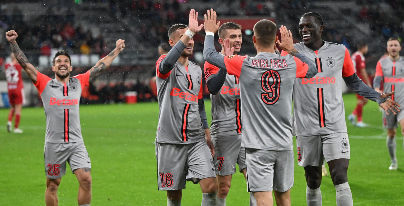 FCSB – Gloria Buzău Live Video Online, de la ora 21:00, în a 12-a etapă a din Superliga. Echipele de start. Multe surprize în tabăra gazdelor