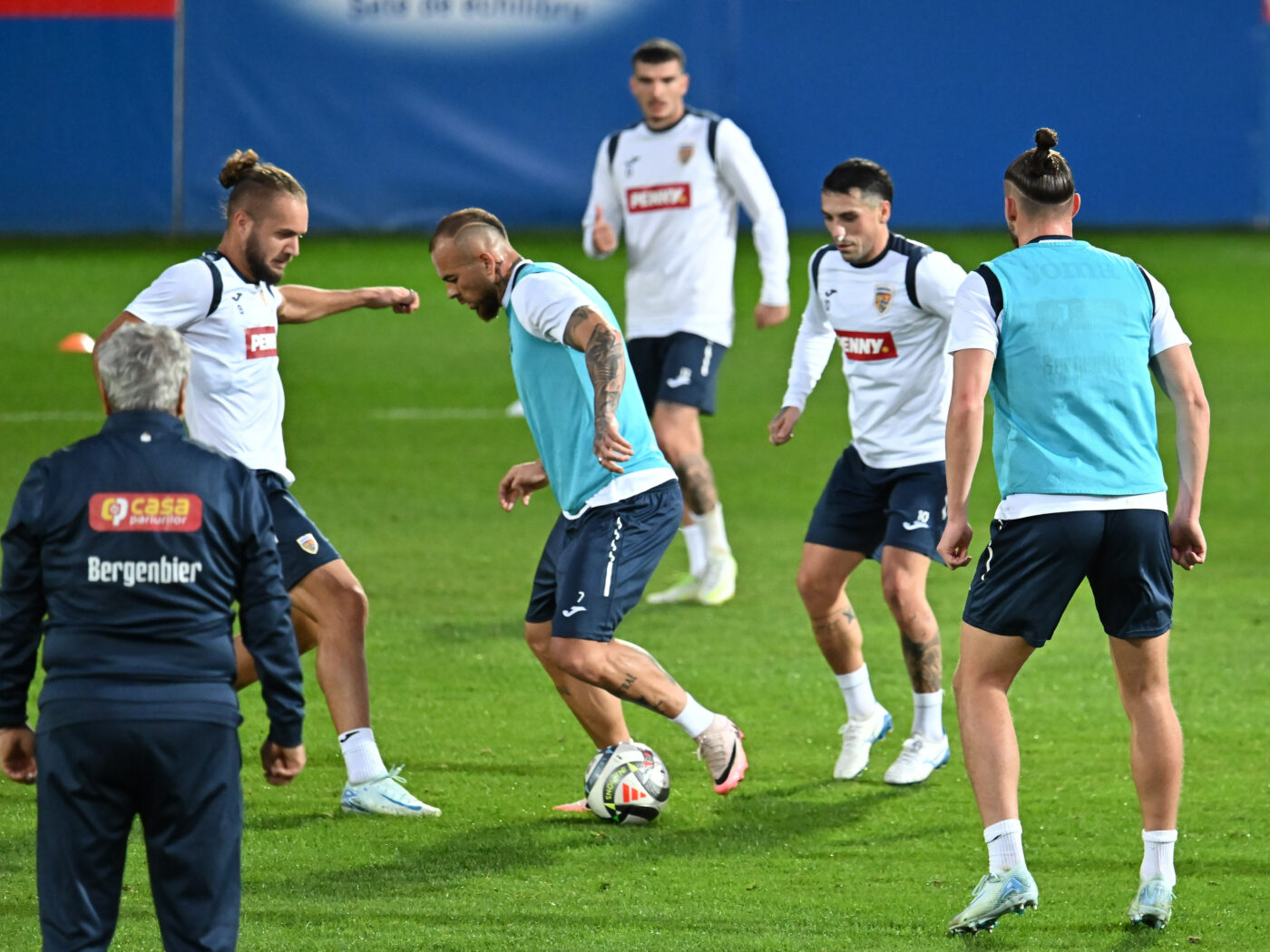 Fostul atacant de la FCSB și de la naționala României a pus la zid alegerile lui Mircea Lucescu din atacul naționalei! Cine sunt cei doi fotbaliști pe care i-ar fi chemat la lot în locul lui Alibec și Pușcaș