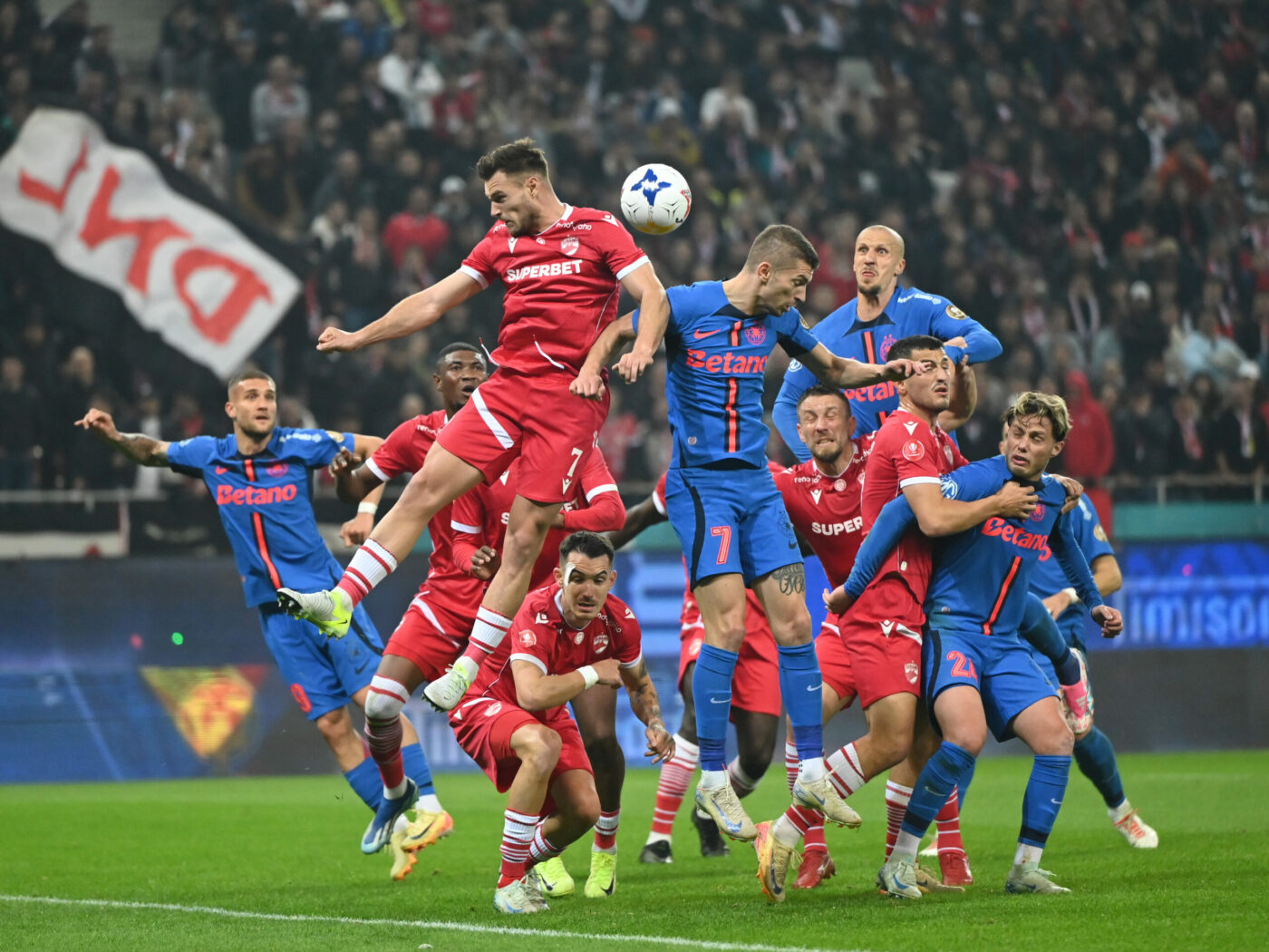 Fostul fotbalist de la Steaua, reacție acidă la adresa „câinilor”: „Jucătorii nu știu ce înseamnă spiritul lui Dinamo!”. EXCLUSIV