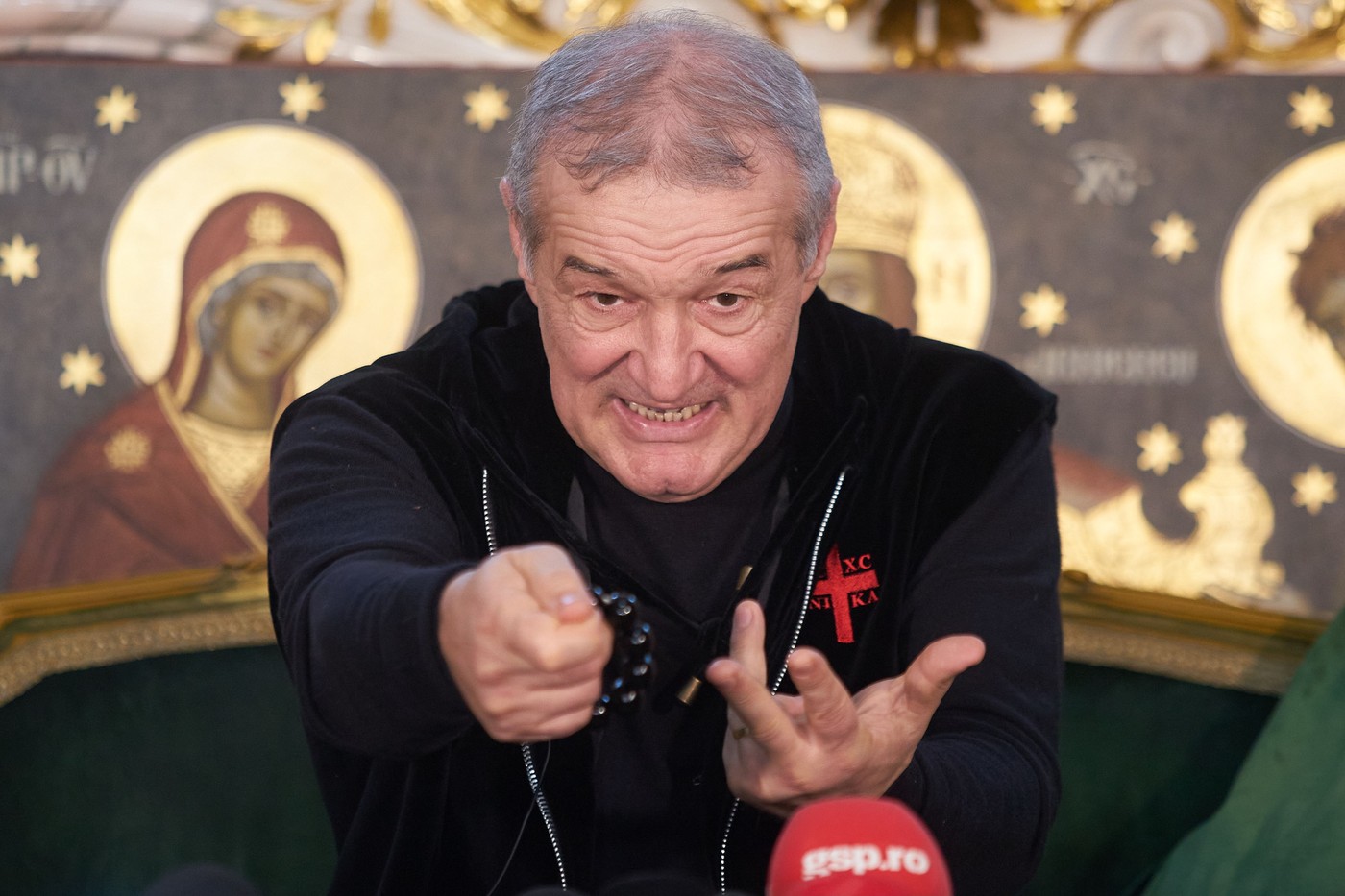 Gigi Becali face prăpăd pentru meciul cu Dinamo! Dă afară din echipa FCSB 10 fotbaliști, după derby-ul cu Rapid: „Toată echipa! Hai, să-i vedem acuma”