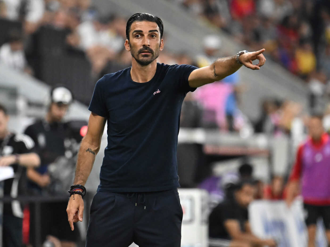 Lovitura care îl va distruge pe Gigi Becali. Poate rămâne curând fără antrenor la FCSB: executantul perfect Elias Charalambous, pe lista cluburilor de top din Cipru