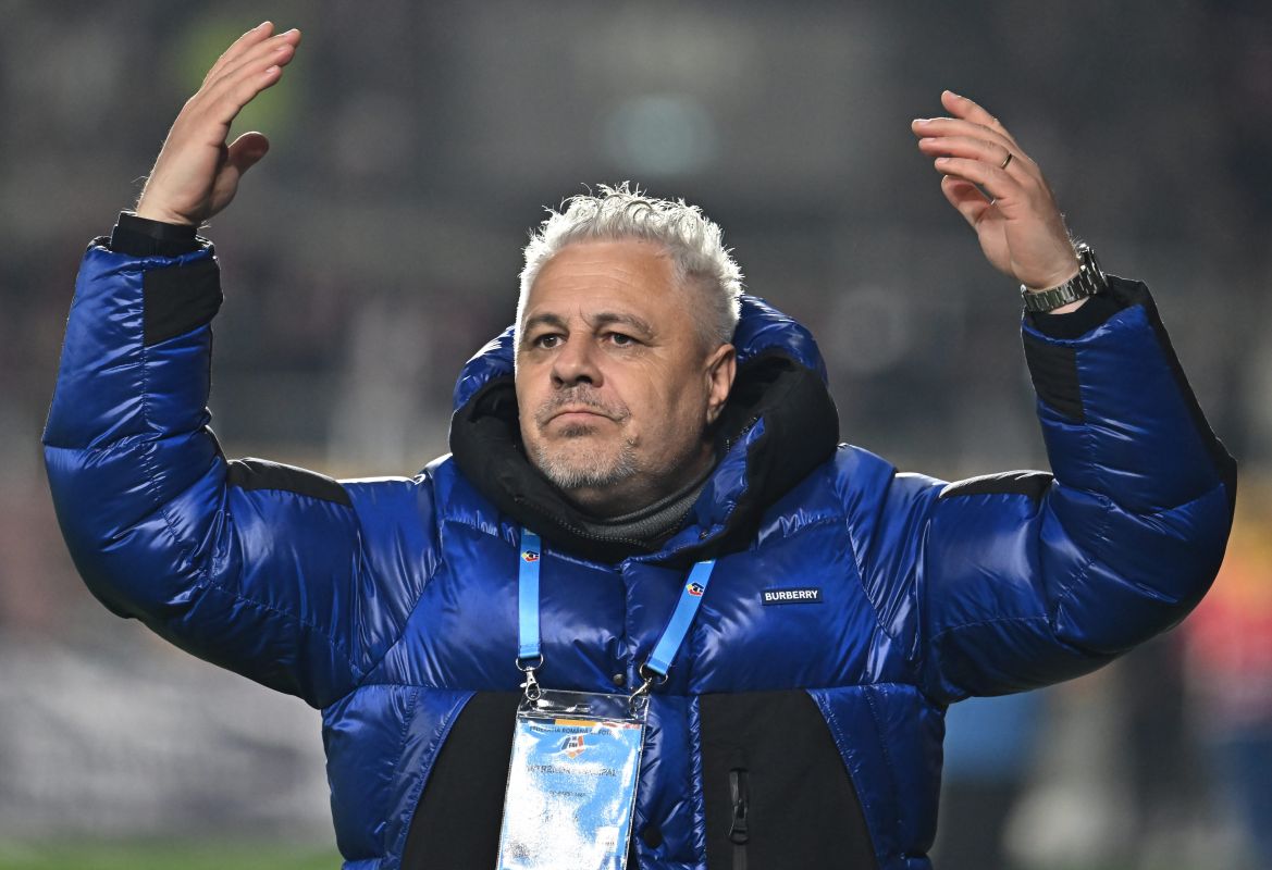 Marius Șumudică a purtat o geacă la Rapid – Farul, 5-0, care costă cât două salarii medii din România