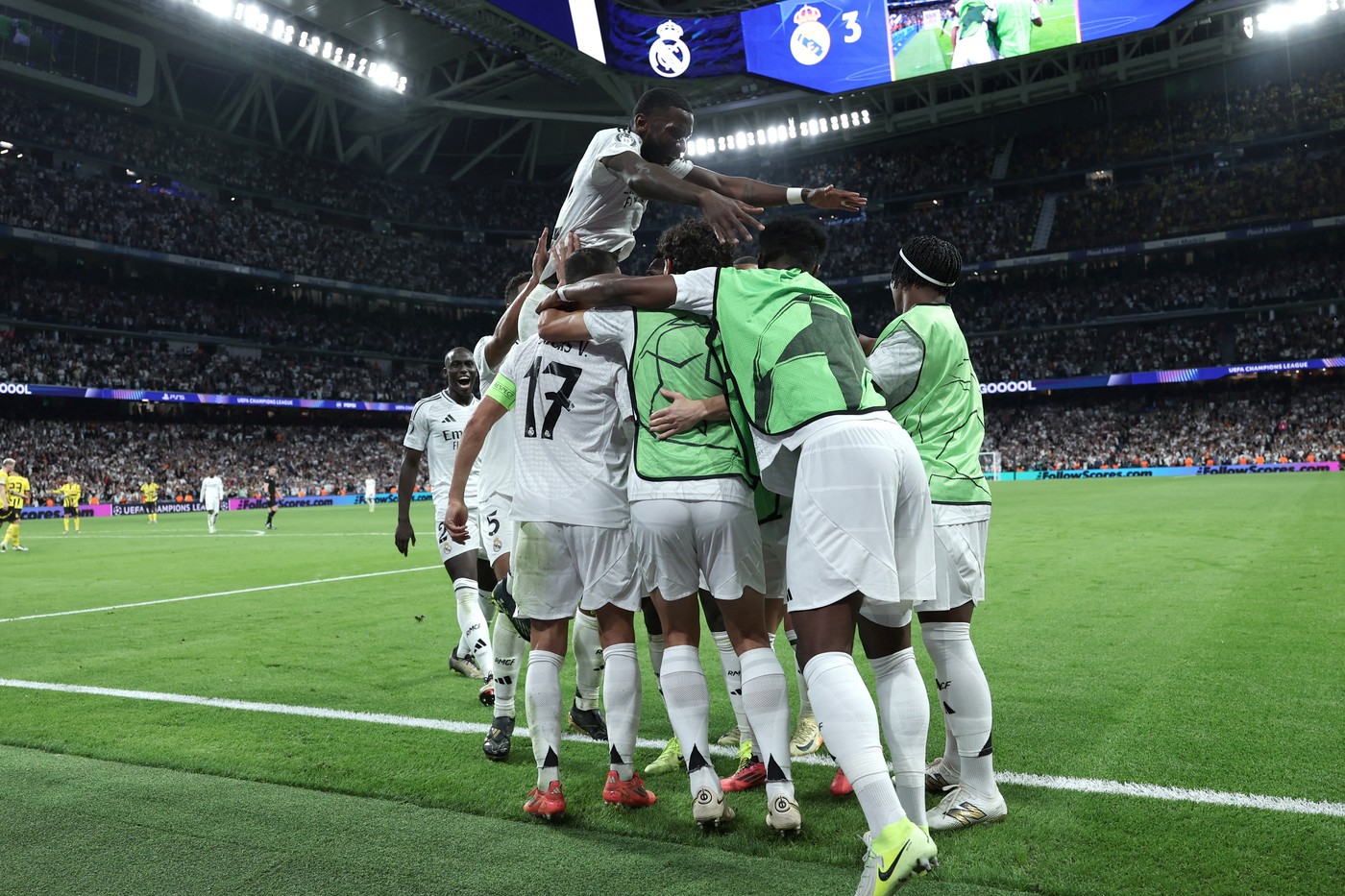 Nota 10 sub privirile lui Istvan Kovacs, în Real Madrid – Borussia Dortmund 5-2. Fotbalistul care a primit calificativul absolut după o prestație istorică