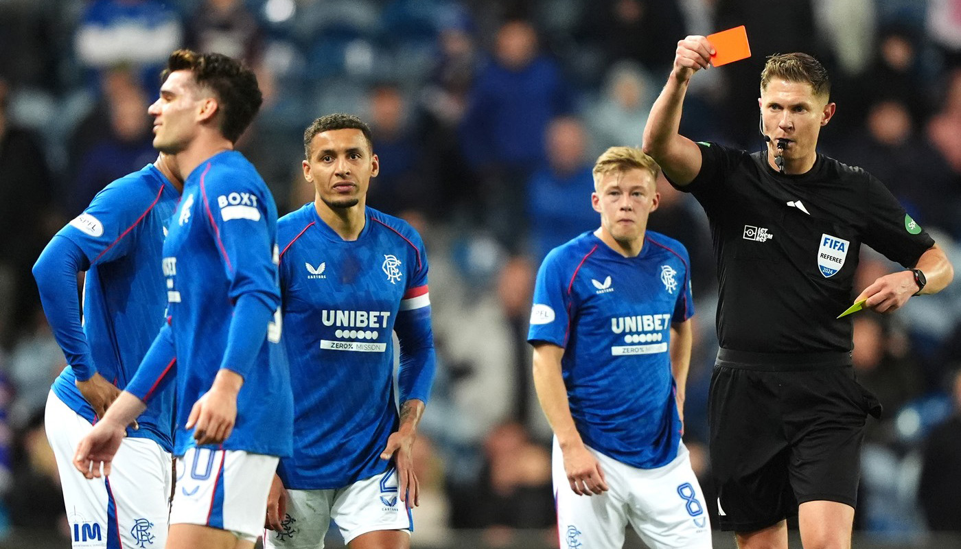 Nota lui Ianis Hagi. Cât a primit românul după ce și-a distrus revenirea la Rangers cu un cartonaș roșu halucinant