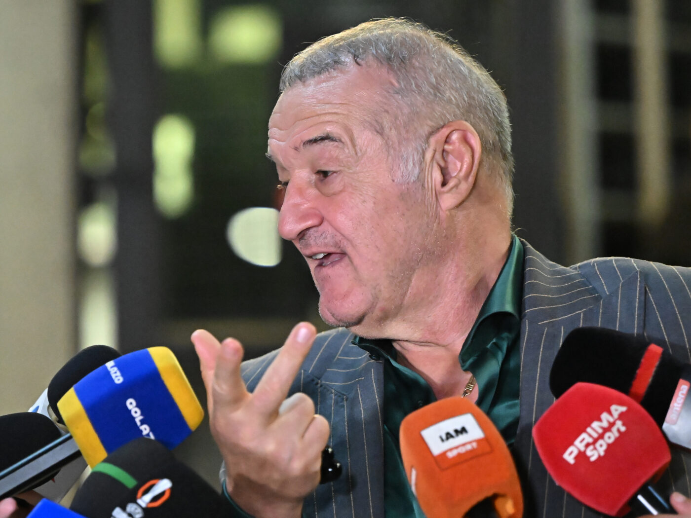 Out de la FCSB, după numai 29 de minute! Gigi Becali n-a mai suportat să vadă ce se întâmplă pe teren şi a decis să renunțe la el din prima repriză a meciului cu Gloria Buzău