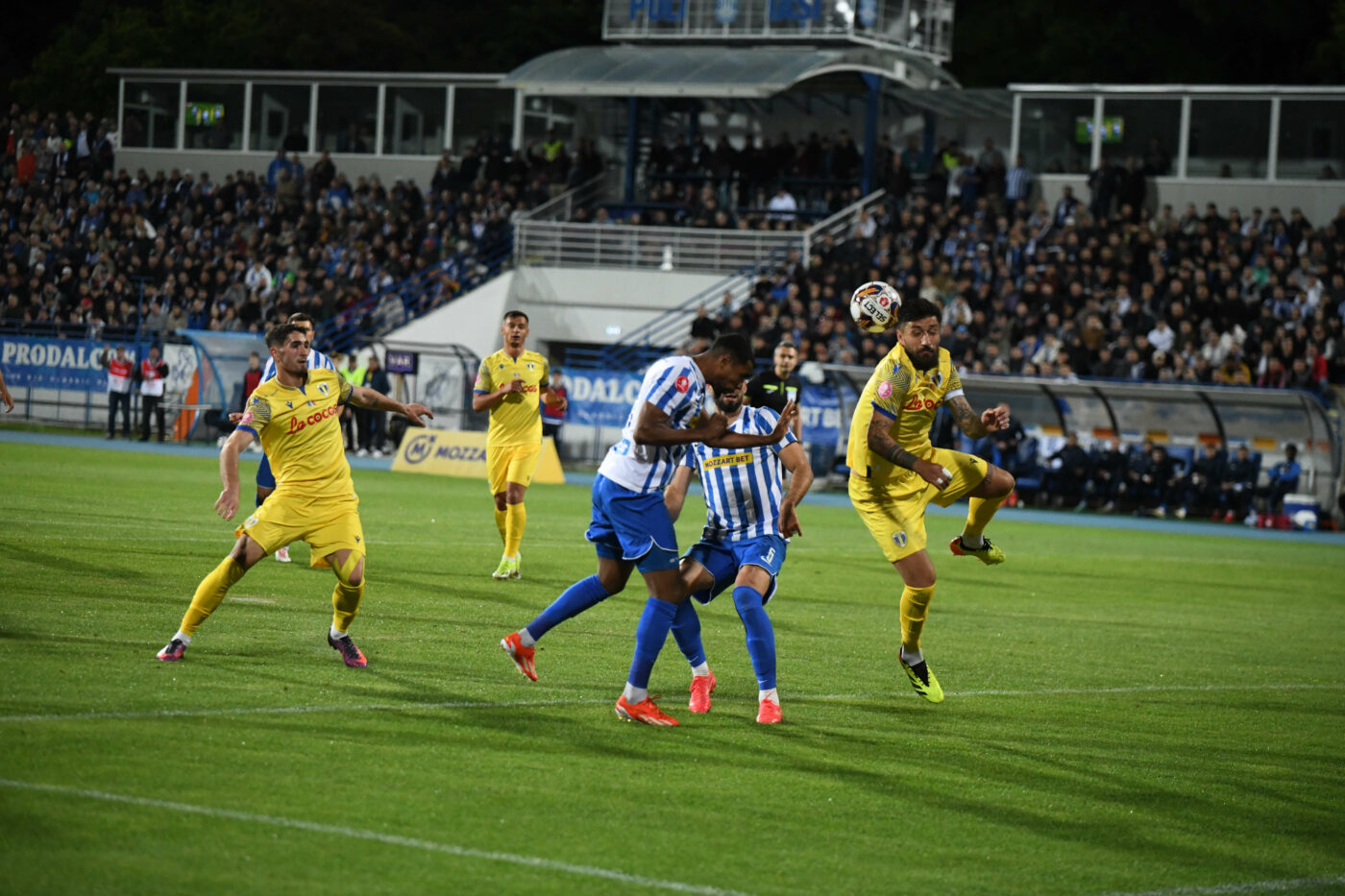 Petrolul Ploiești – Poli Iași 3-1, în etapa 14 din Superliga. Prahovenii urcă pe locul 2 în clasament