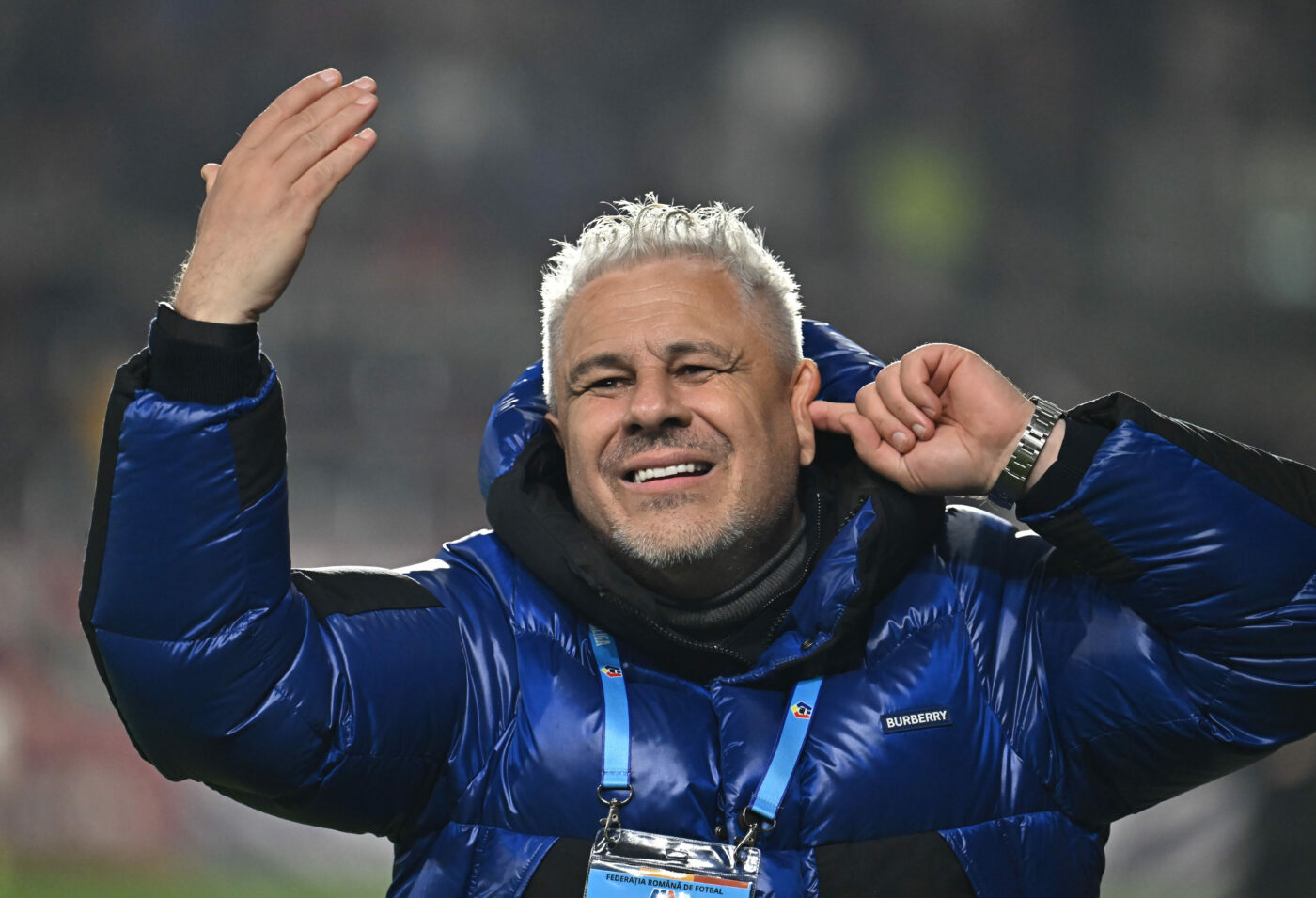 Rapid are un nou „lider de galerie”, iar ProSport l-a urmărit pas cu pas. Marius Șumudică, one-man show în prima victorie spectaculoasă de pe Giulești. Cum a trăit succesul fabulos cu Farul lui Gică Hagi și ședința care a urmat imediat după fluierul final. SPECIAL