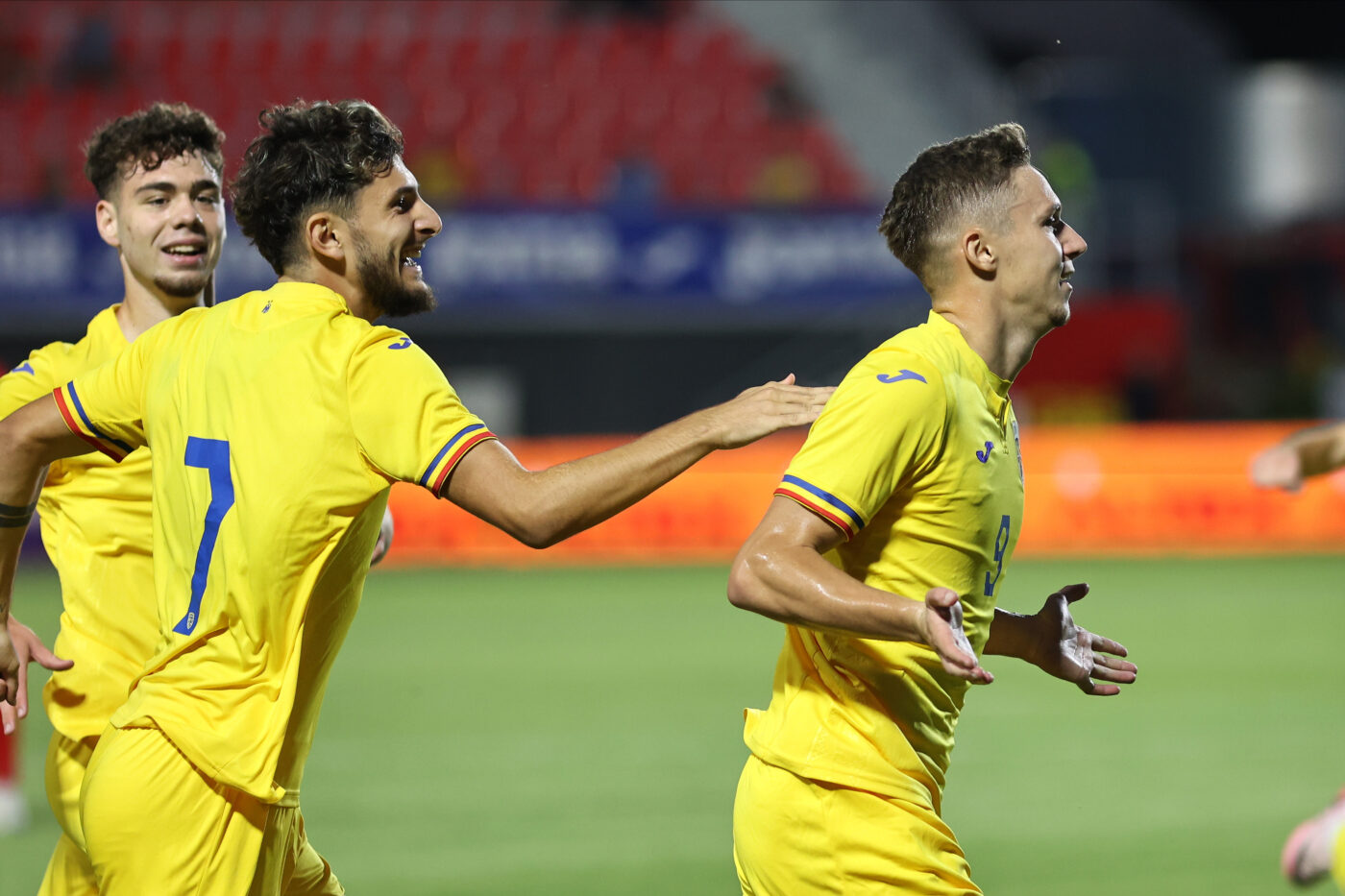 România U21, victorie senzațională cu Muntenegru U21! Elevii lui Pancu au dat 6 goluri, iar Louis Munteanu a reuşit un hattrick memorabil