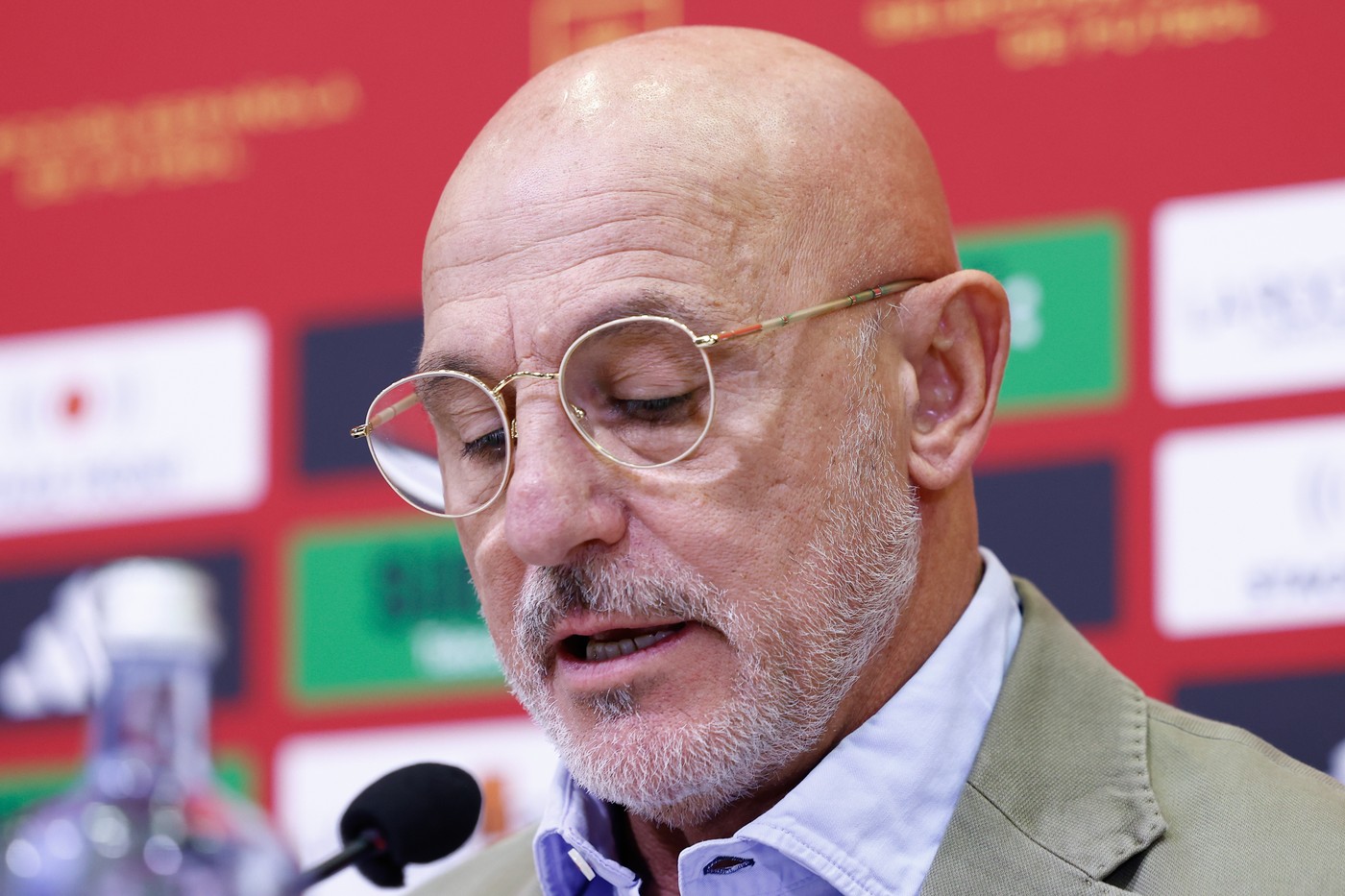 Selecţionerul Spaniei, Luis de la Fuente, nemulţumit de salariul său: „Nu este normal ca un campion european să fie în situaţia asta”