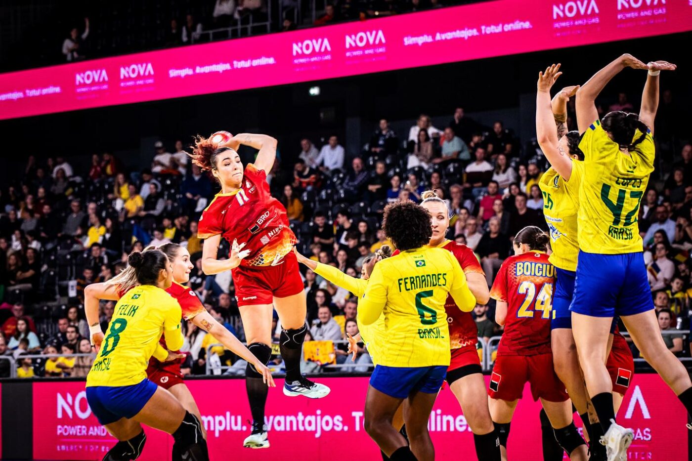 Stare de necesitate în handbal! Propunere pentru șefii federației: amânarea celor trei etape din Liga Florilor! Cine vine cu ideea: „Avem mari carențe individuale, nu arătăm a echipă”. Lotul de 35 o cuprinde și pe Cristina Laslo. EXCLUSIV