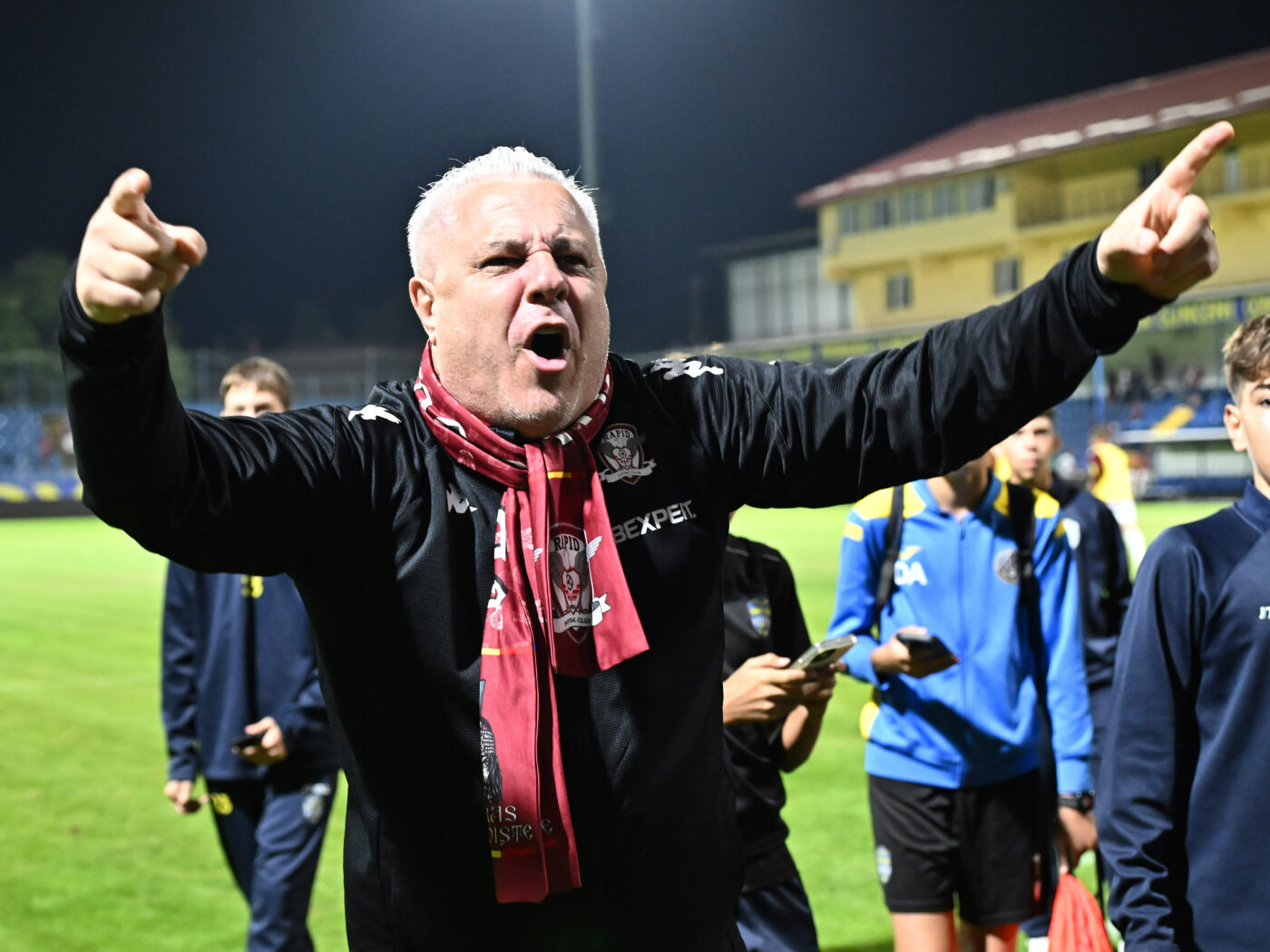 Statistica nu este de partea lui Marius Șumudică înainte de FCSB – Rapid! Ce rezultate a obținut antrenorul giuleștenilor în meciurile cu echipa lui Gigi Becali. SPECIAL