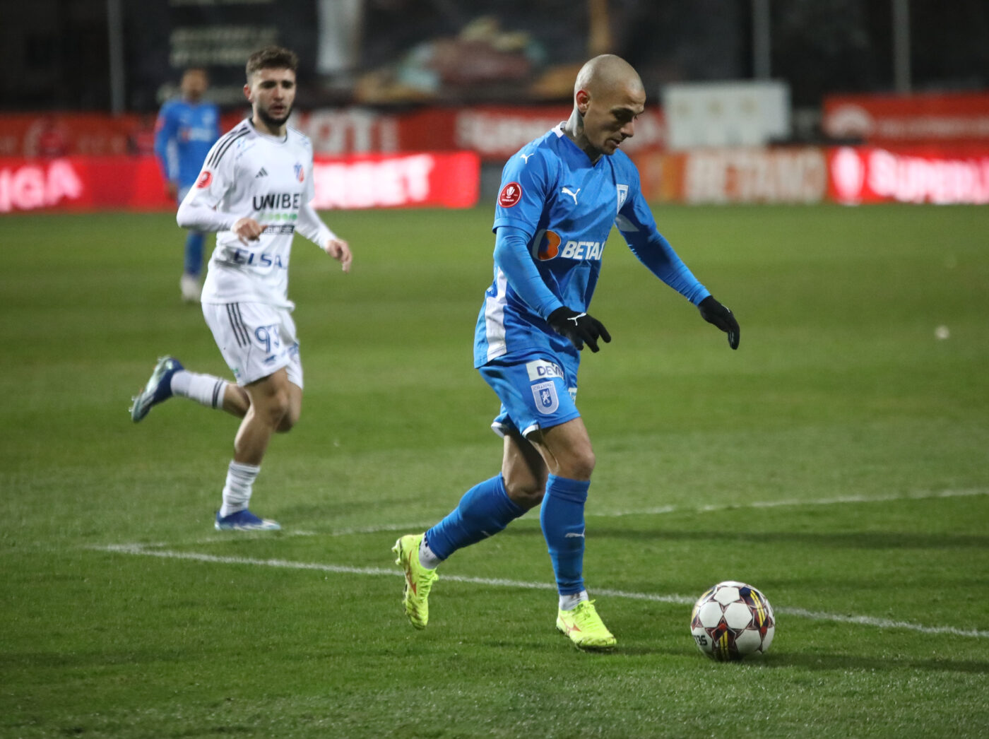 Universitatea Craiova – FC Botoșani 0-0,  în etapa 13 din Superliga. Oltenii, ținuți la respect pe teren propriu de oaspeți în prima parte a meciului