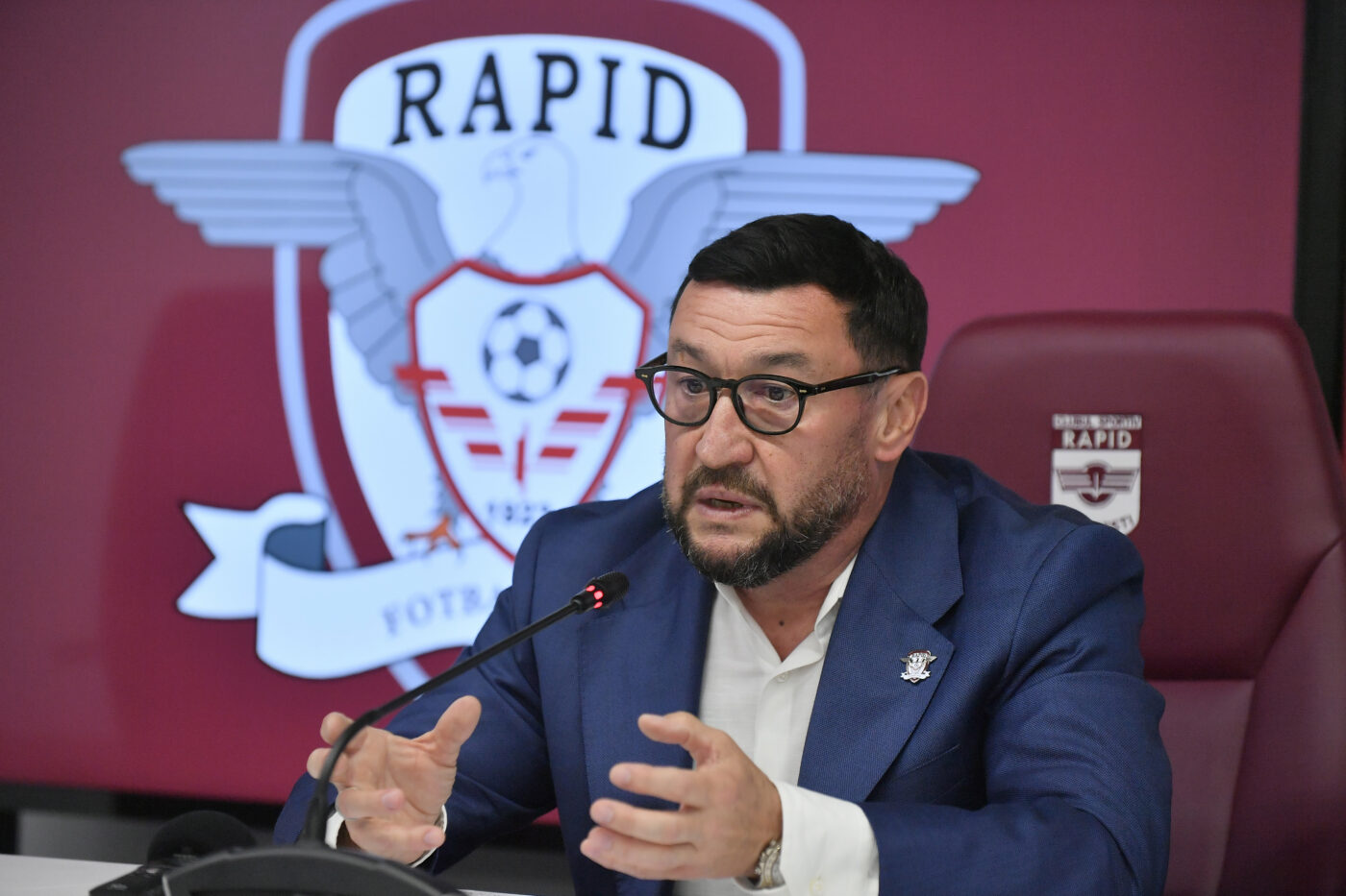 Viorel Moldovan le oferă o motivație inedită jucătorilor lui Marius Șumudică înaintea debutului celor de la Rapid în Cupa României! „La Timișoara am băut șampanie din Cupă! Amintiri frumoase”. EXCLUSIV