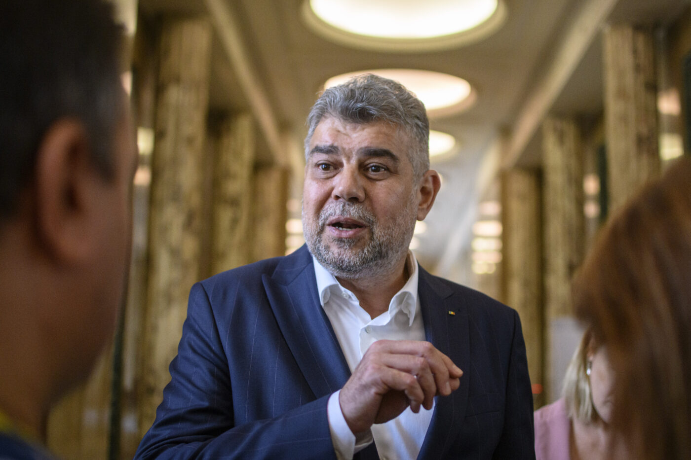 „Am văzut curba lui Gauss”. Marcel Ciolacu vrea o nouă Generație de Aur în fotbalul românesc și a dat o lege: „Bagă Becali și Hagi un euro, bagă și Statul unul”