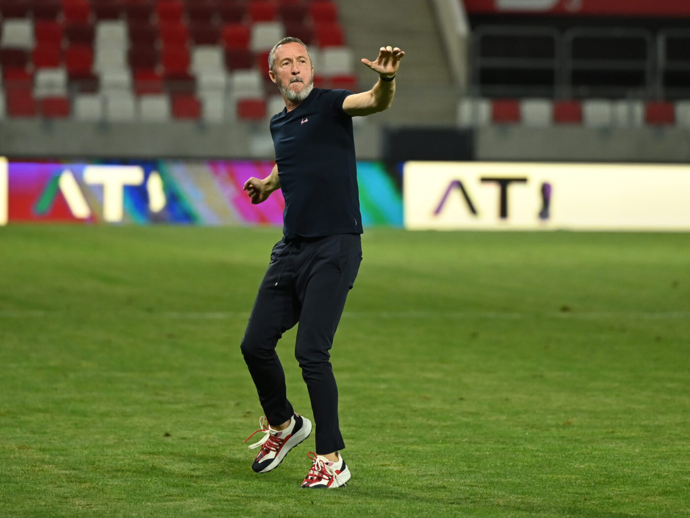 „Bine, mă, 3-0 şi mă…”. Meme Stoica și dialogul imposibil dintre un fotbalist al României și Mircea Lucescu, după victoria 3-0 cu Cipru