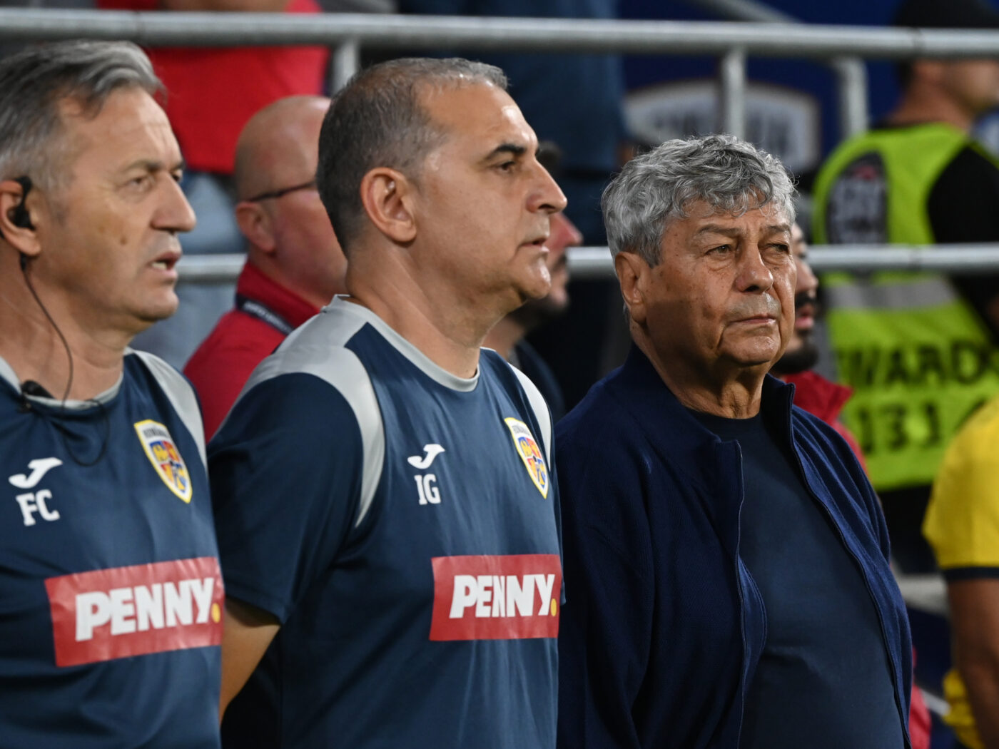 „Diferența dintre el și ceilalți doi e colosală”. Mircea Lucescu, presat să ia rapid o decizie la naționala României, chiar la meciul cu Lituania