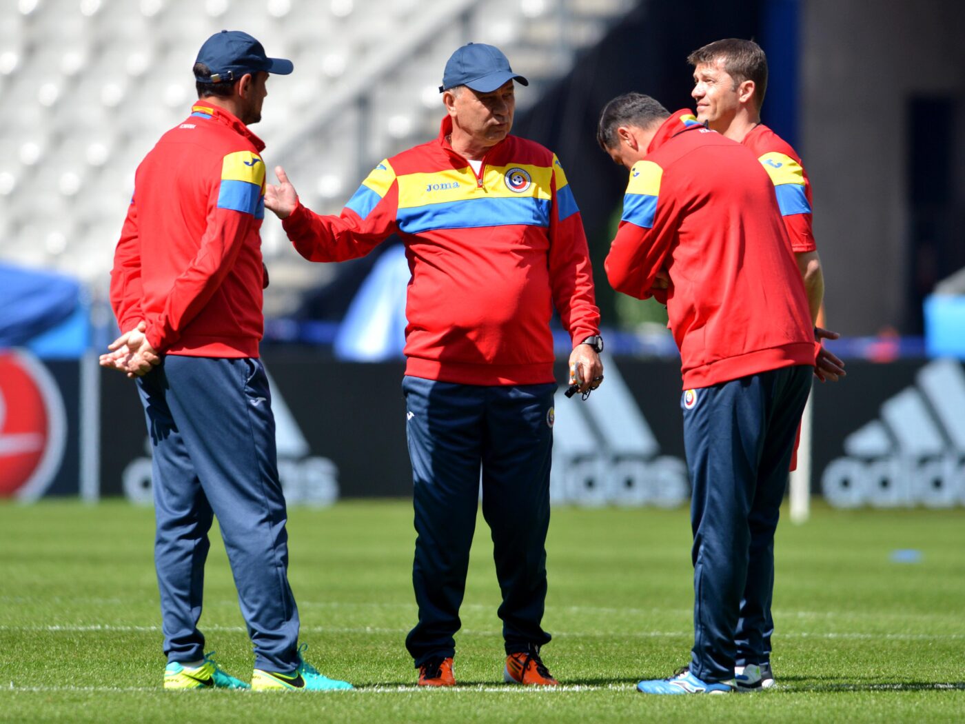 Anghel Iordănescu intervine în conflictul dintre Mircea Lucescu și Steaua București. Lovitură grea pentru selecționerul României: „A făcut o greșeală. Nu vrea să se certe cu Gigi Becali”