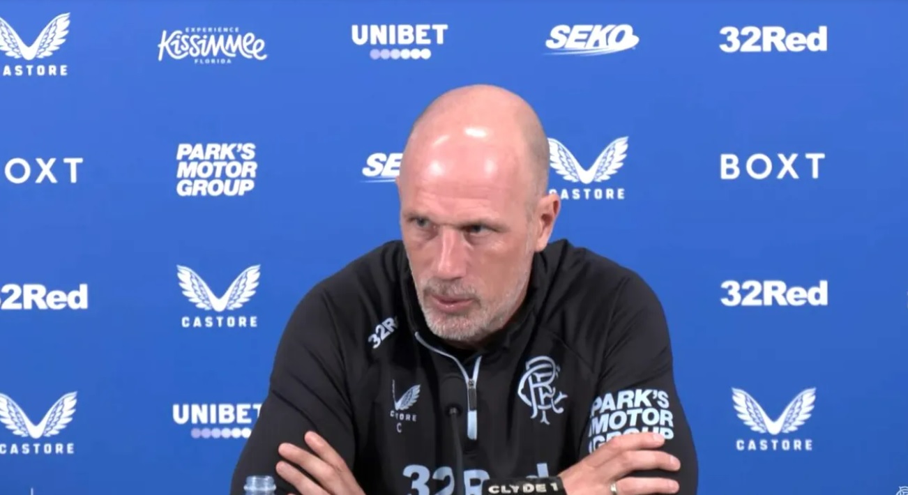 „Nu le ştiți voi pe toate!”. Antrenorul lui Ianis Hagi i-a pus la punct pe fanii care au huiduit decizia luată de antrenorul lui Rangers