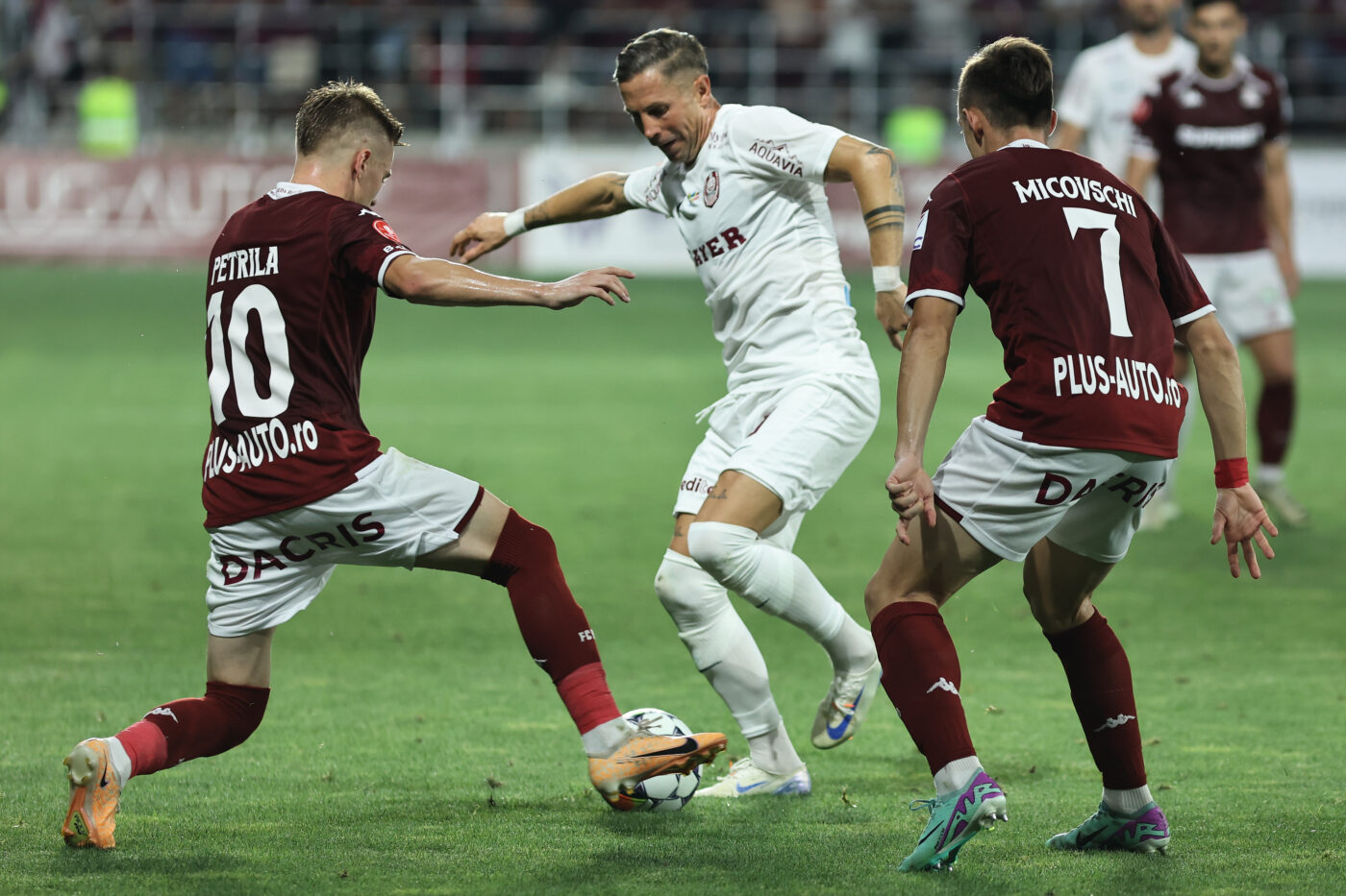 CFR Cluj – Rapid 1-1 în etapa 17 din Superliga. Remiză dramatică în Gruia, avantajoasă pentru rivalele la titlu!