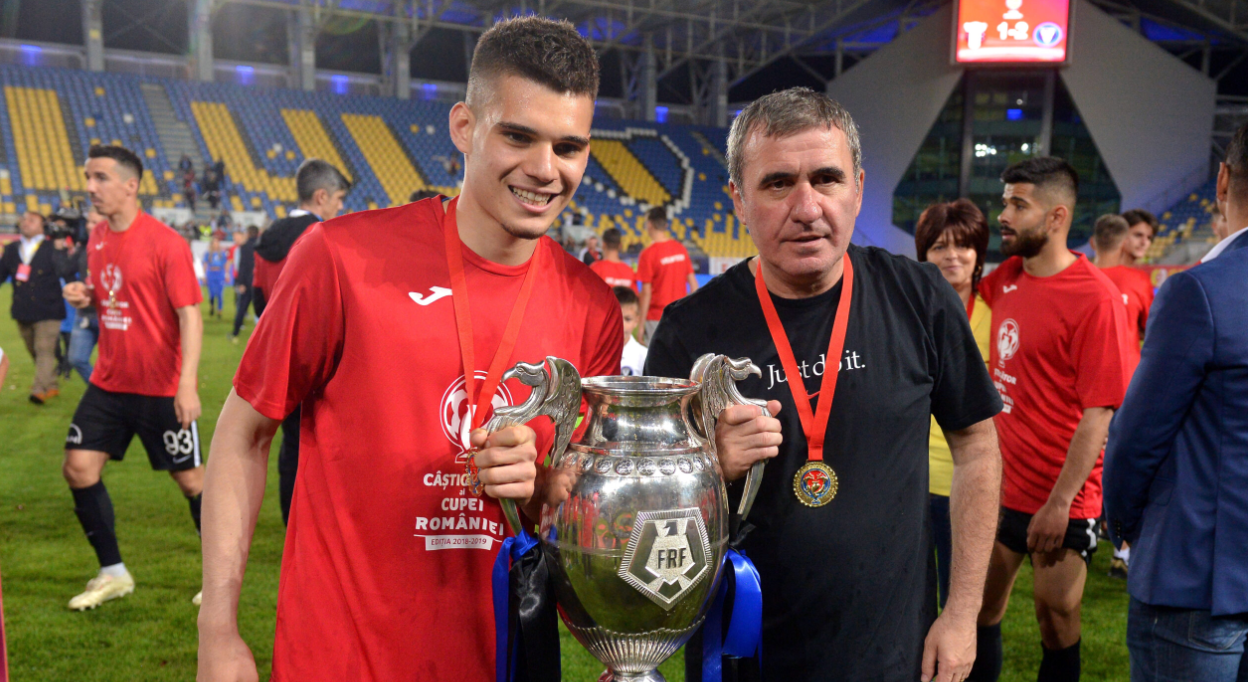 Ce a apărut pe contul de Instagram al Europa League despre Gică Hagi şi Ianis Hagi