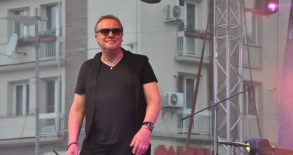 Ce avere a lăsat în urmă Gabriel Cotabiță, după ce acumulase datorii importante. Cântărețul era mare fan al Universității Craiova și este plâns de Sorin Cârțu: „Am copilărit cu el. Mare păcat!”