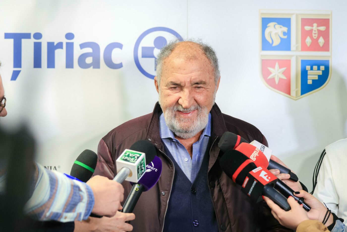 Cei 40 de copii de care Ion Țiriac are grijă. Magnatul plăteşte sume impresionante, deşi nu sunt români